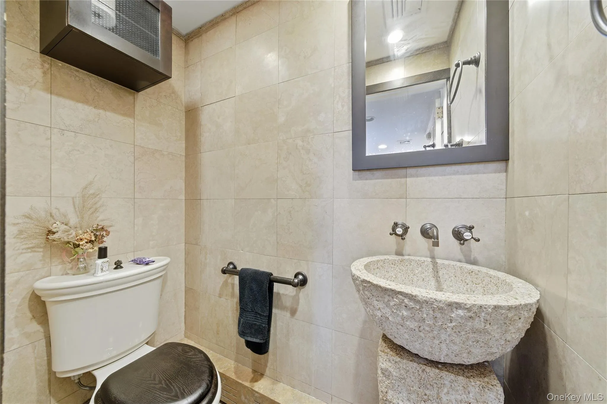 31 The Moor, Islip, NY, 5 Bedrooms Bedrooms, 11 Rooms Rooms,3 BathroomsBathrooms,Residential Lease,For Rent,The Moor,0,1005363 31 The Moor, Islip, NY, 5 Bedrooms Bedrooms, 11 Rooms Rooms,3 BathroomsBathrooms,Residential Lease,For Rent,The Moor,0,1005363
