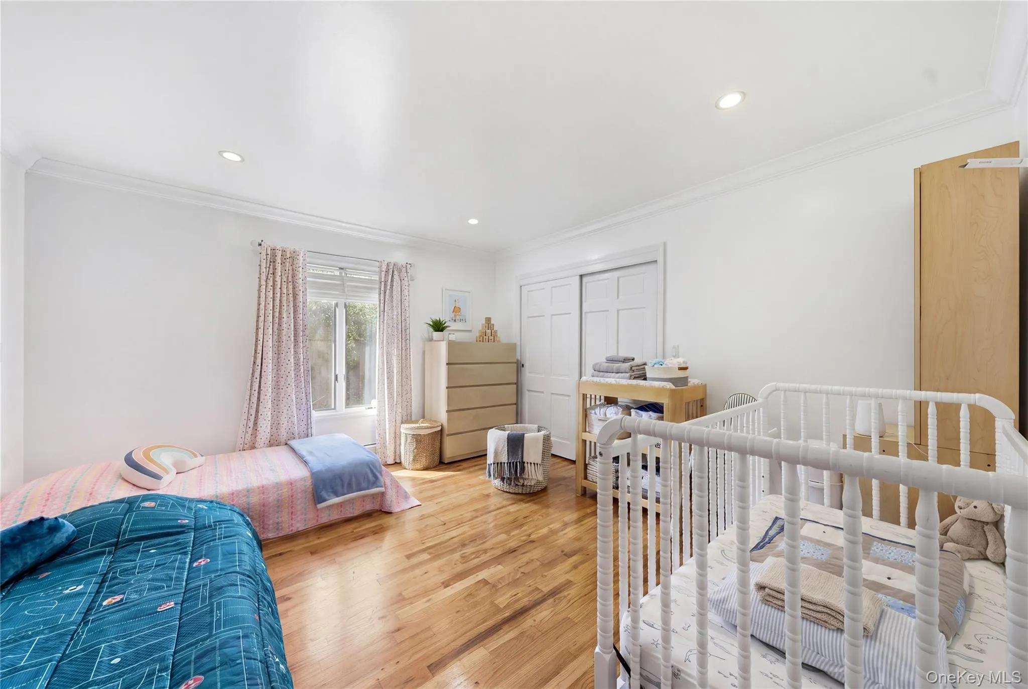 31 The Moor, Islip, NY, 5 Bedrooms Bedrooms, 11 Rooms Rooms,3 BathroomsBathrooms,Residential Lease,For Rent,The Moor,0,1005363 31 The Moor, Islip, NY, 5 Bedrooms Bedrooms, 11 Rooms Rooms,3 BathroomsBathrooms,Residential Lease,For Rent,The Moor,0,1005363
