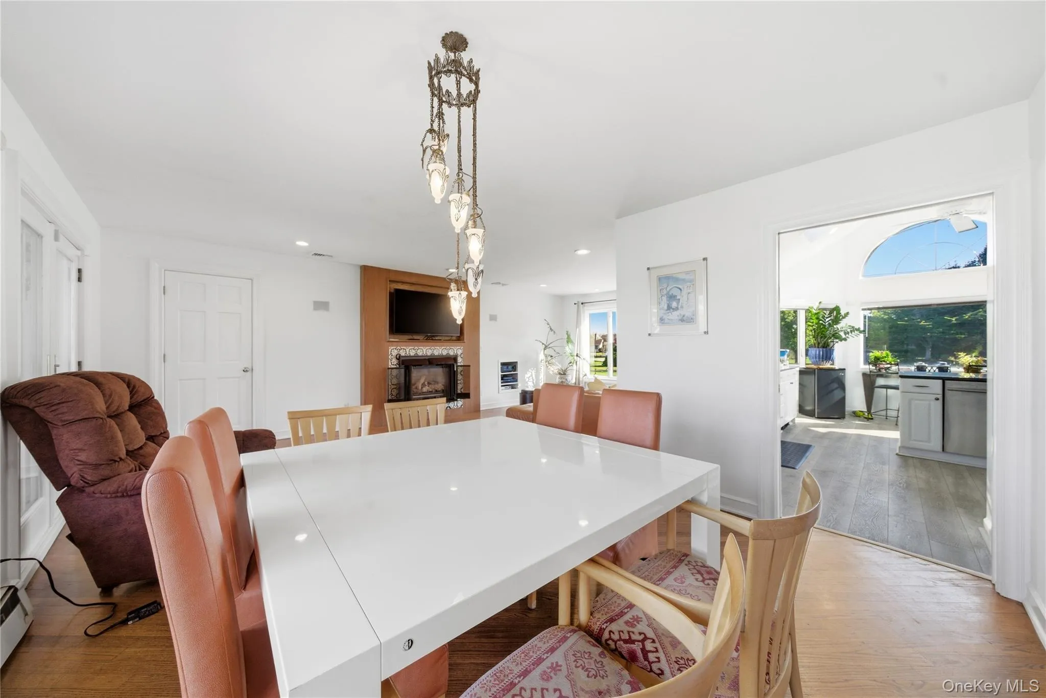31 The Moor, Islip, NY, 5 Bedrooms Bedrooms, 11 Rooms Rooms,3 BathroomsBathrooms,Residential Lease,For Rent,The Moor,0,1005363 31 The Moor, Islip, NY, 5 Bedrooms Bedrooms, 11 Rooms Rooms,3 BathroomsBathrooms,Residential Lease,For Rent,The Moor,0,1005363