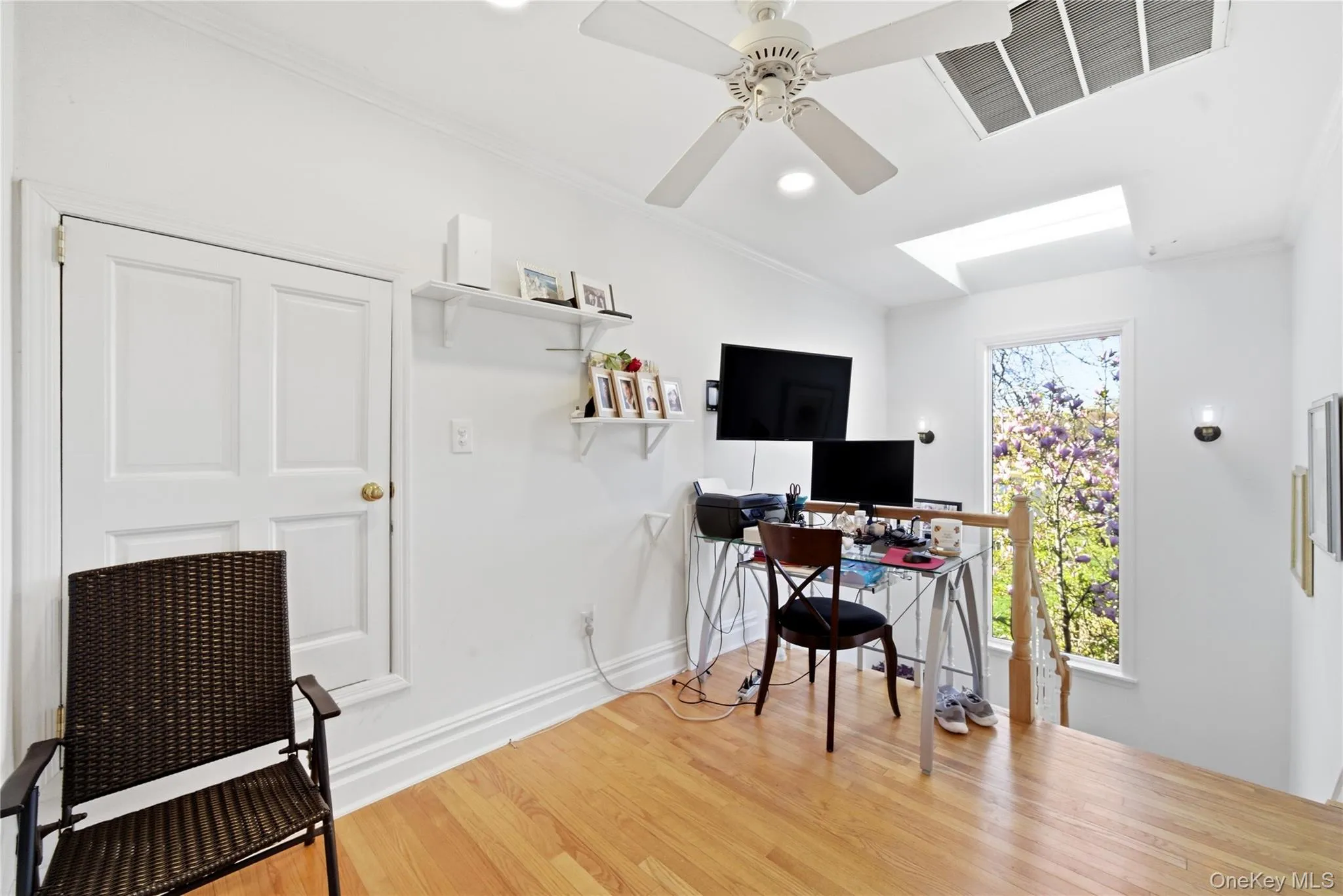 31 The Moor, Islip, NY, 5 Bedrooms Bedrooms, 11 Rooms Rooms,3 BathroomsBathrooms,Residential Lease,For Rent,The Moor,0,1005363 31 The Moor, Islip, NY, 5 Bedrooms Bedrooms, 11 Rooms Rooms,3 BathroomsBathrooms,Residential Lease,For Rent,The Moor,0,1005363