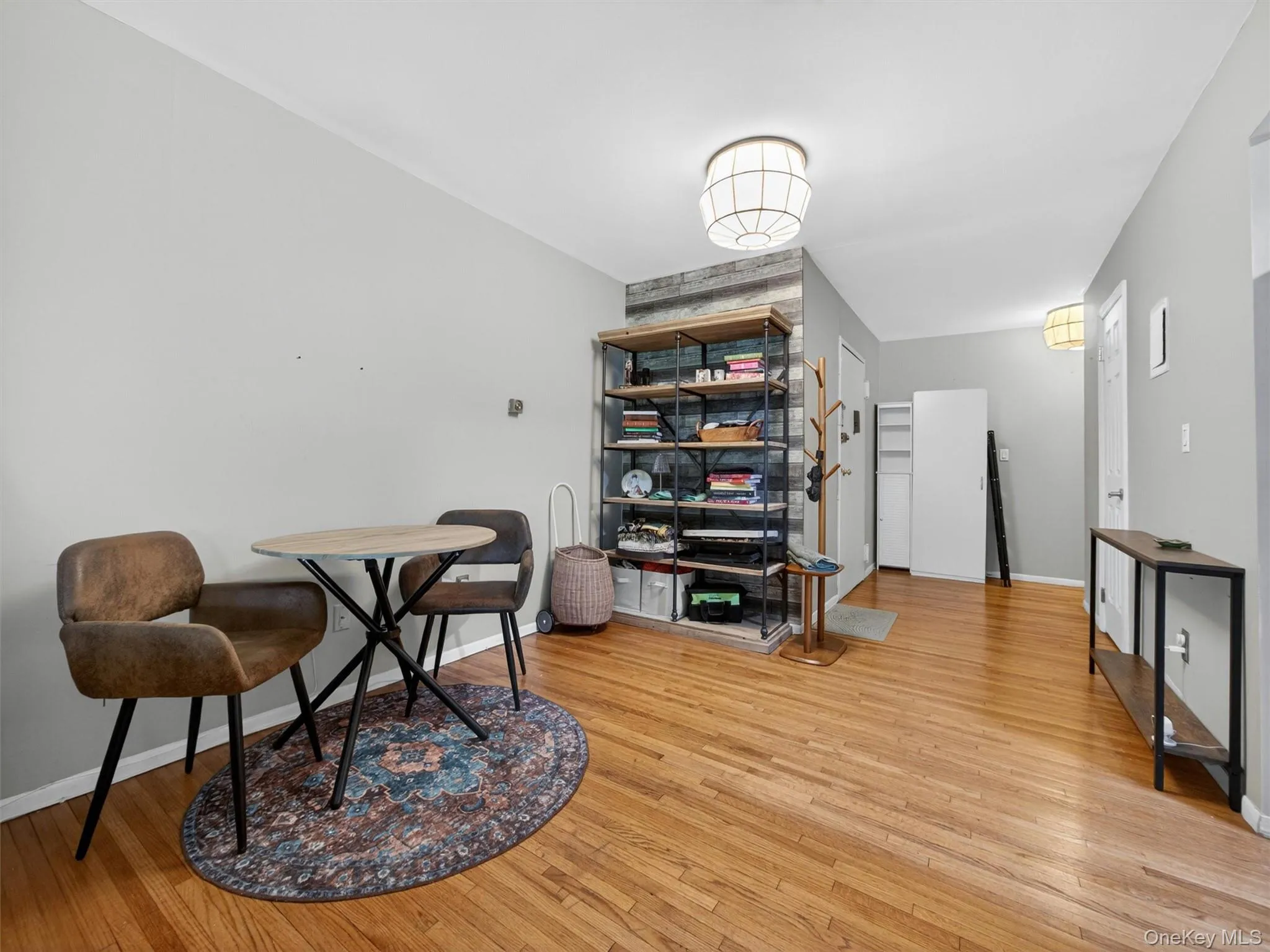 10E Blue Hill, Orangetown, NY, 1 Bedroom Bedrooms, 3 Rooms Rooms,1 BathroomBathrooms,Residential,For Rent,Blue Hill,0,1005364 10E Blue Hill, Orangetown, NY, 1 Bedroom Bedrooms, 3 Rooms Rooms,1 BathroomBathrooms,Residential,For Rent,Blue Hill,0,1005364