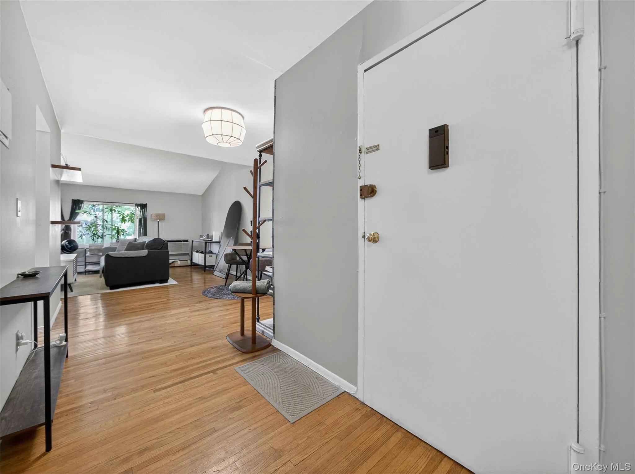 10E Blue Hill, Orangetown, NY, 1 Bedroom Bedrooms, 3 Rooms Rooms,1 BathroomBathrooms,Residential,For Rent,Blue Hill,0,1005364 10E Blue Hill, Orangetown, NY, 1 Bedroom Bedrooms, 3 Rooms Rooms,1 BathroomBathrooms,Residential,For Rent,Blue Hill,0,1005364