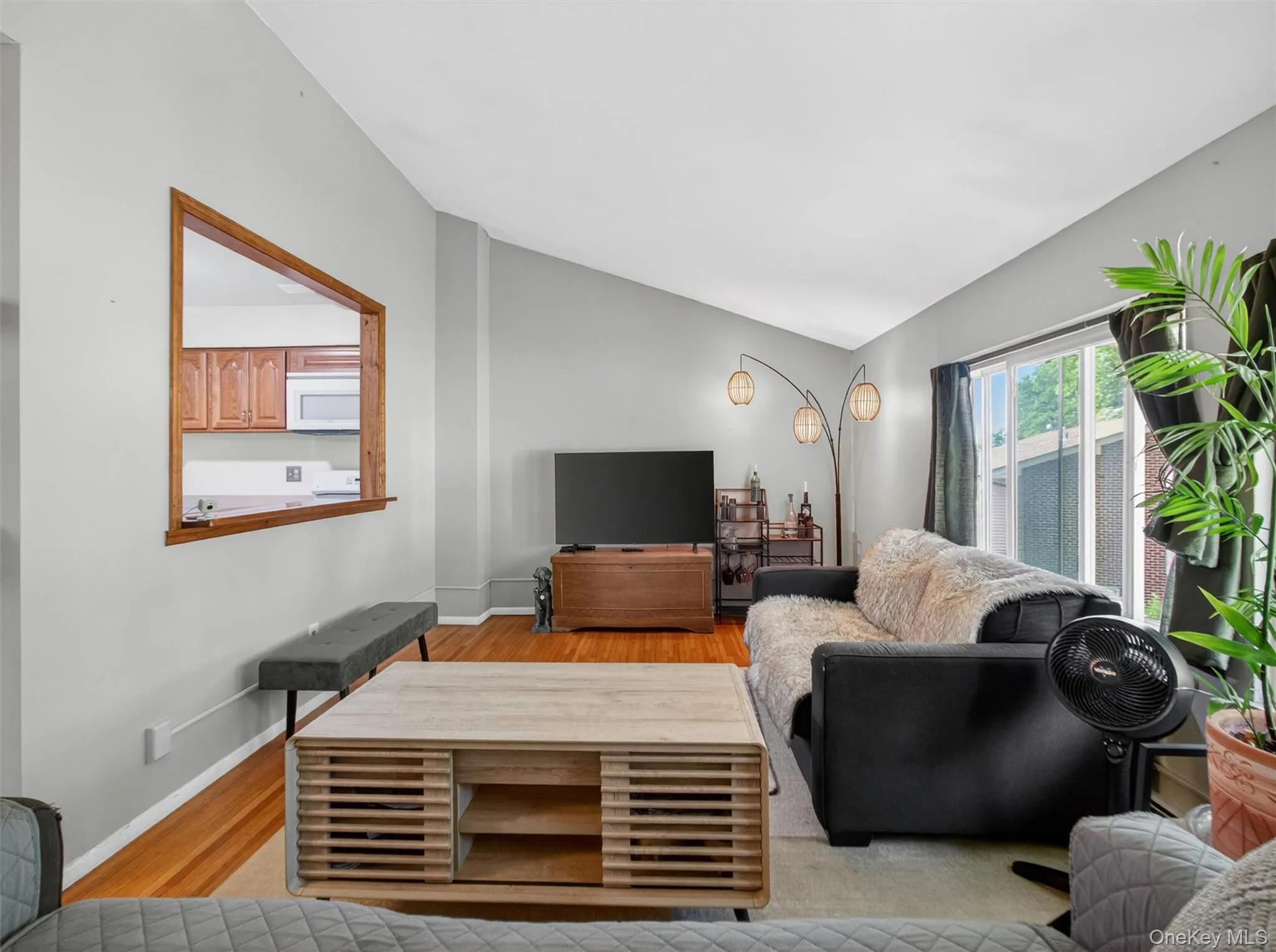 10E Blue Hill, Orangetown, NY, 1 Bedroom Bedrooms, 3 Rooms Rooms,1 BathroomBathrooms,Residential,For Rent,Blue Hill,0,1005364 10E Blue Hill, Orangetown, NY, 1 Bedroom Bedrooms, 3 Rooms Rooms,1 BathroomBathrooms,Residential,For Rent,Blue Hill,0,1005364