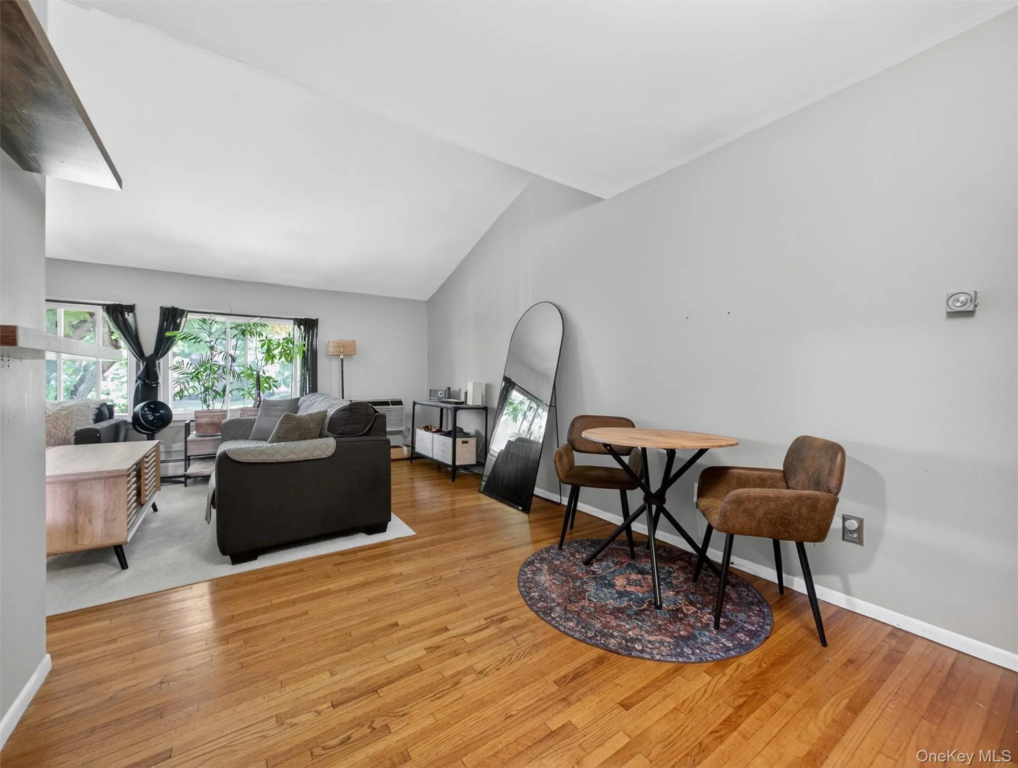 10E Blue Hill, Orangetown, NY, 1 Bedroom Bedrooms, 3 Rooms Rooms,1 BathroomBathrooms,Residential,For Rent,Blue Hill,0,1005364 10E Blue Hill, Orangetown, NY, 1 Bedroom Bedrooms, 3 Rooms Rooms,1 BathroomBathrooms,Residential,For Rent,Blue Hill,0,1005364
