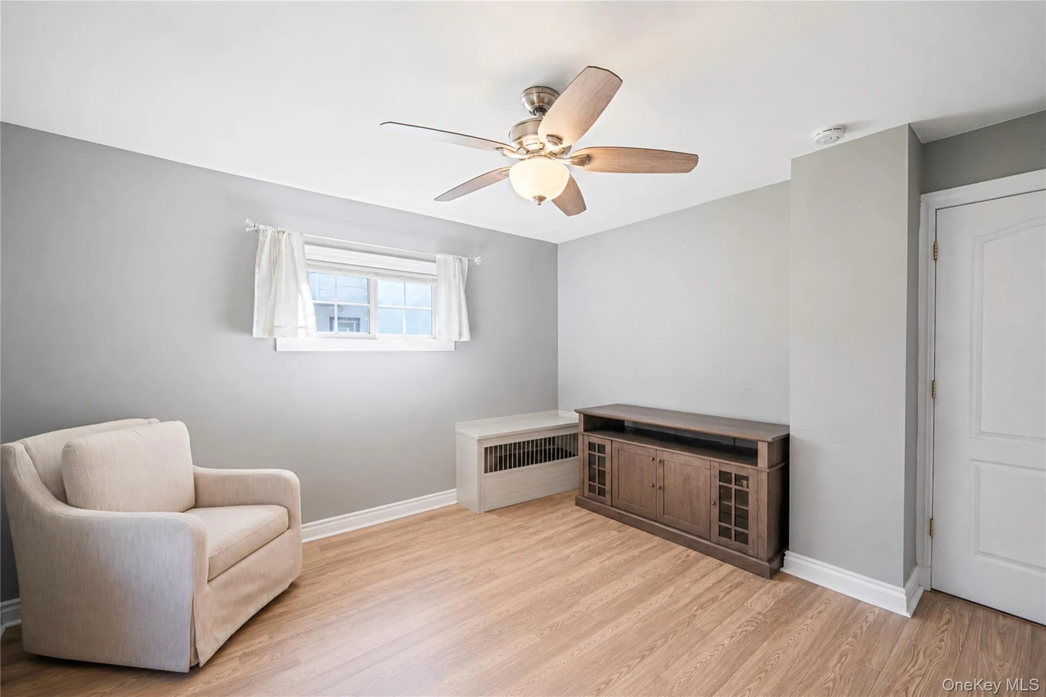 84 Lakewood Street, Brookhaven, NY, 3 Bedrooms Bedrooms, 8 Rooms Rooms,2 BathroomsBathrooms,Residential,For Rent,Lakewood,0,1005368 84 Lakewood Street, Brookhaven, NY, 3 Bedrooms Bedrooms, 8 Rooms Rooms,2 BathroomsBathrooms,Residential,For Rent,Lakewood,0,1005368