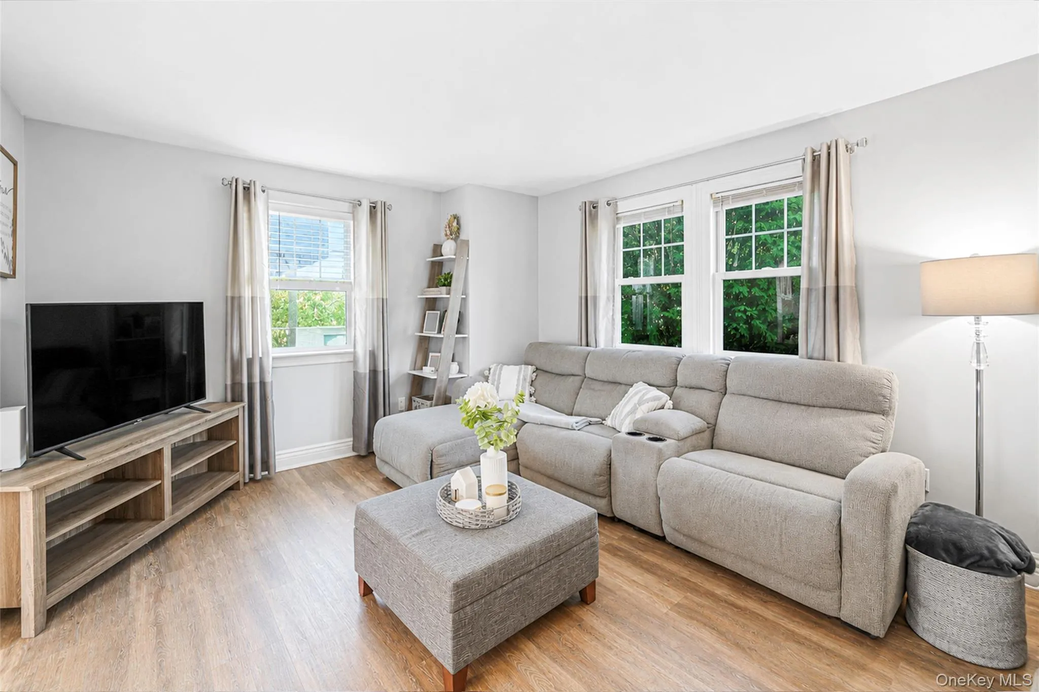84 Lakewood Street, Brookhaven, NY, 3 Bedrooms Bedrooms, 8 Rooms Rooms,2 BathroomsBathrooms,Residential,For Rent,Lakewood,0,1005368 84 Lakewood Street, Brookhaven, NY, 3 Bedrooms Bedrooms, 8 Rooms Rooms,2 BathroomsBathrooms,Residential,For Rent,Lakewood,0,1005368