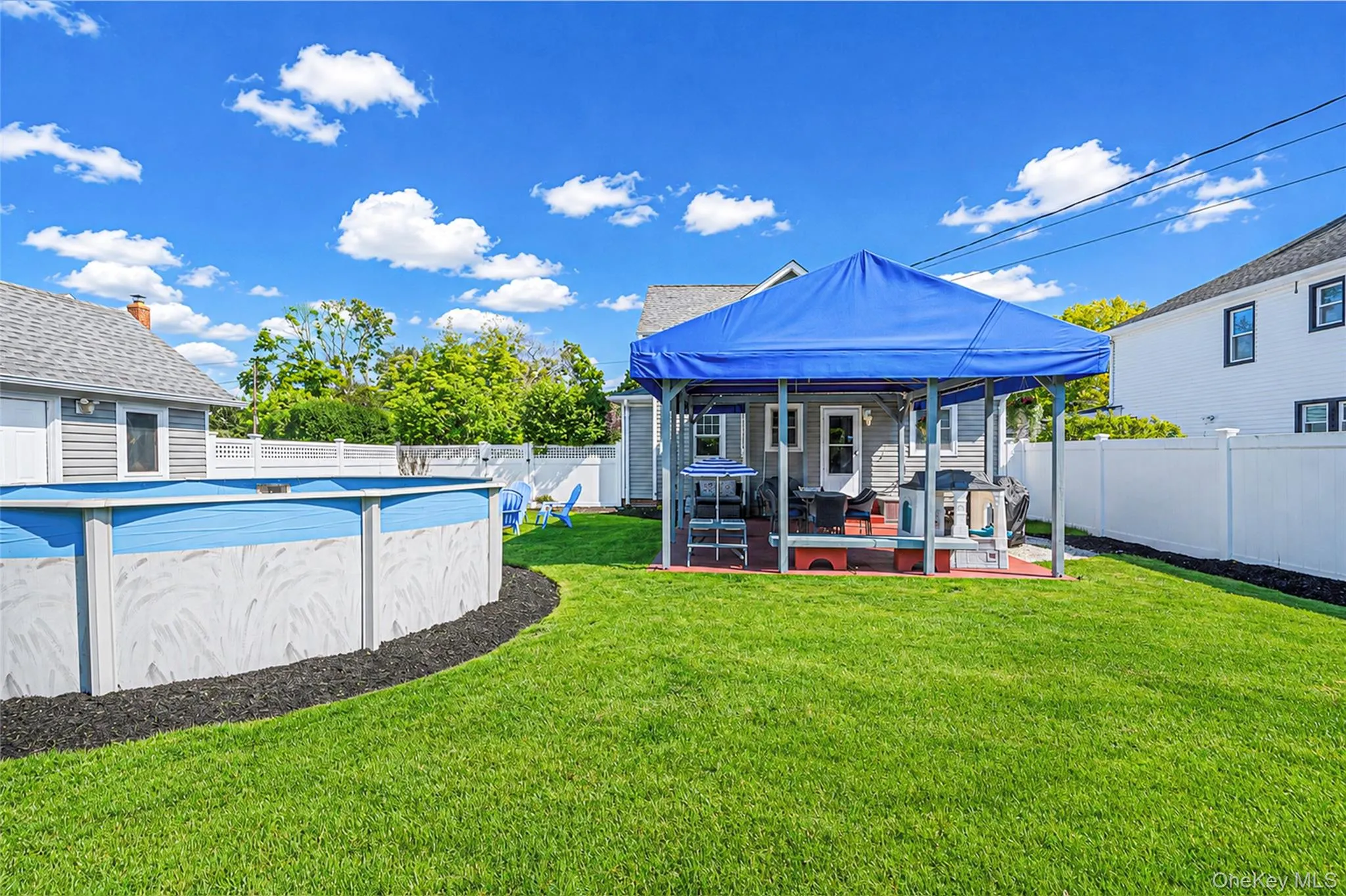 84 Lakewood Street, Brookhaven, NY, 3 Bedrooms Bedrooms, 8 Rooms Rooms,2 BathroomsBathrooms,Residential,For Rent,Lakewood,0,1005368 84 Lakewood Street, Brookhaven, NY, 3 Bedrooms Bedrooms, 8 Rooms Rooms,2 BathroomsBathrooms,Residential,For Rent,Lakewood,0,1005368