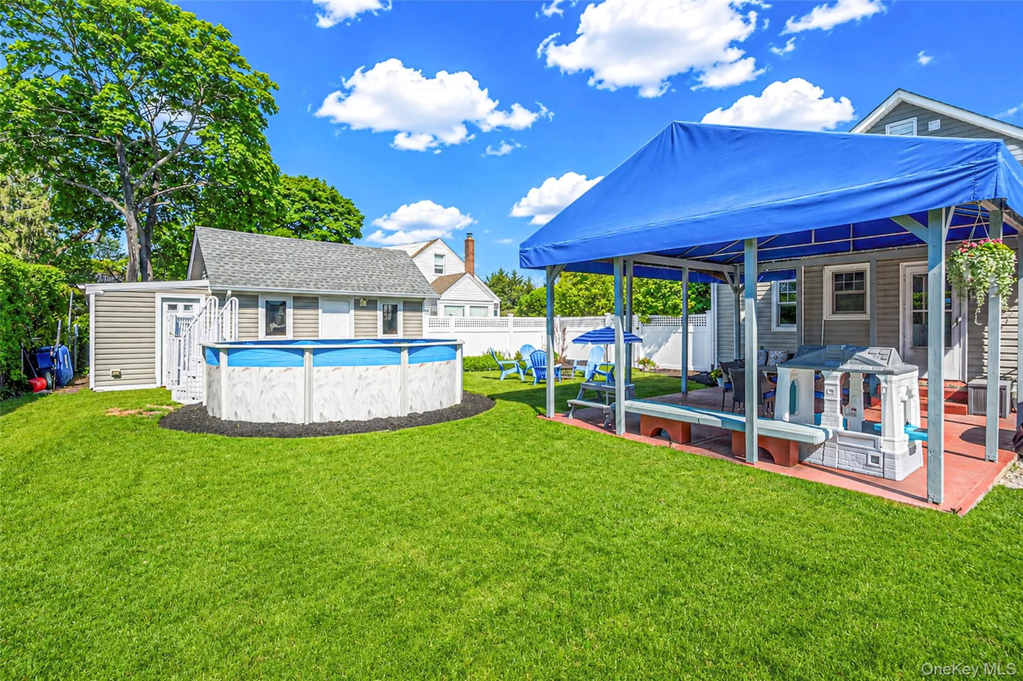 84 Lakewood Street, Brookhaven, NY, 3 Bedrooms Bedrooms, 8 Rooms Rooms,2 BathroomsBathrooms,Residential,For Rent,Lakewood,0,1005368 84 Lakewood Street, Brookhaven, NY, 3 Bedrooms Bedrooms, 8 Rooms Rooms,2 BathroomsBathrooms,Residential,For Rent,Lakewood,0,1005368