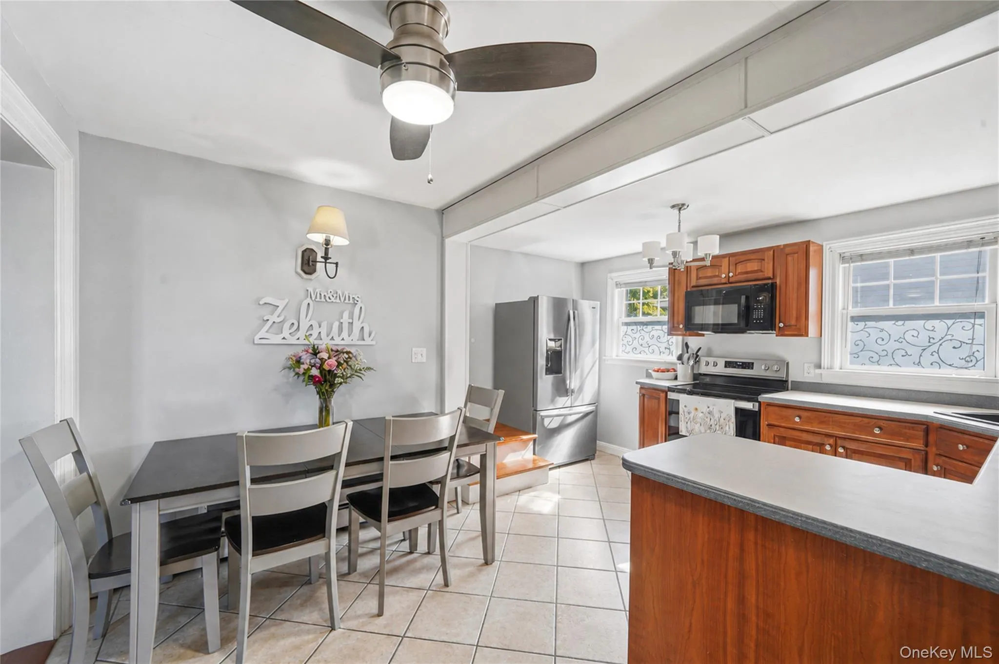 84 Lakewood Street, Brookhaven, NY, 3 Bedrooms Bedrooms, 8 Rooms Rooms,2 BathroomsBathrooms,Residential,For Rent,Lakewood,0,1005368 84 Lakewood Street, Brookhaven, NY, 3 Bedrooms Bedrooms, 8 Rooms Rooms,2 BathroomsBathrooms,Residential,For Rent,Lakewood,0,1005368