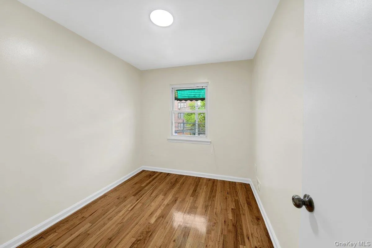3722 Bronxwood Avenue, New York, NY, 3 Bedrooms Bedrooms, 3 Rooms Rooms,1 BathroomBathrooms,Residential Lease,For Rent,Bronxwood,0,1005369 3722 Bronxwood Avenue, New York, NY, 3 Bedrooms Bedrooms, 3 Rooms Rooms,1 BathroomBathrooms,Residential Lease,For Rent,Bronxwood,0,1005369