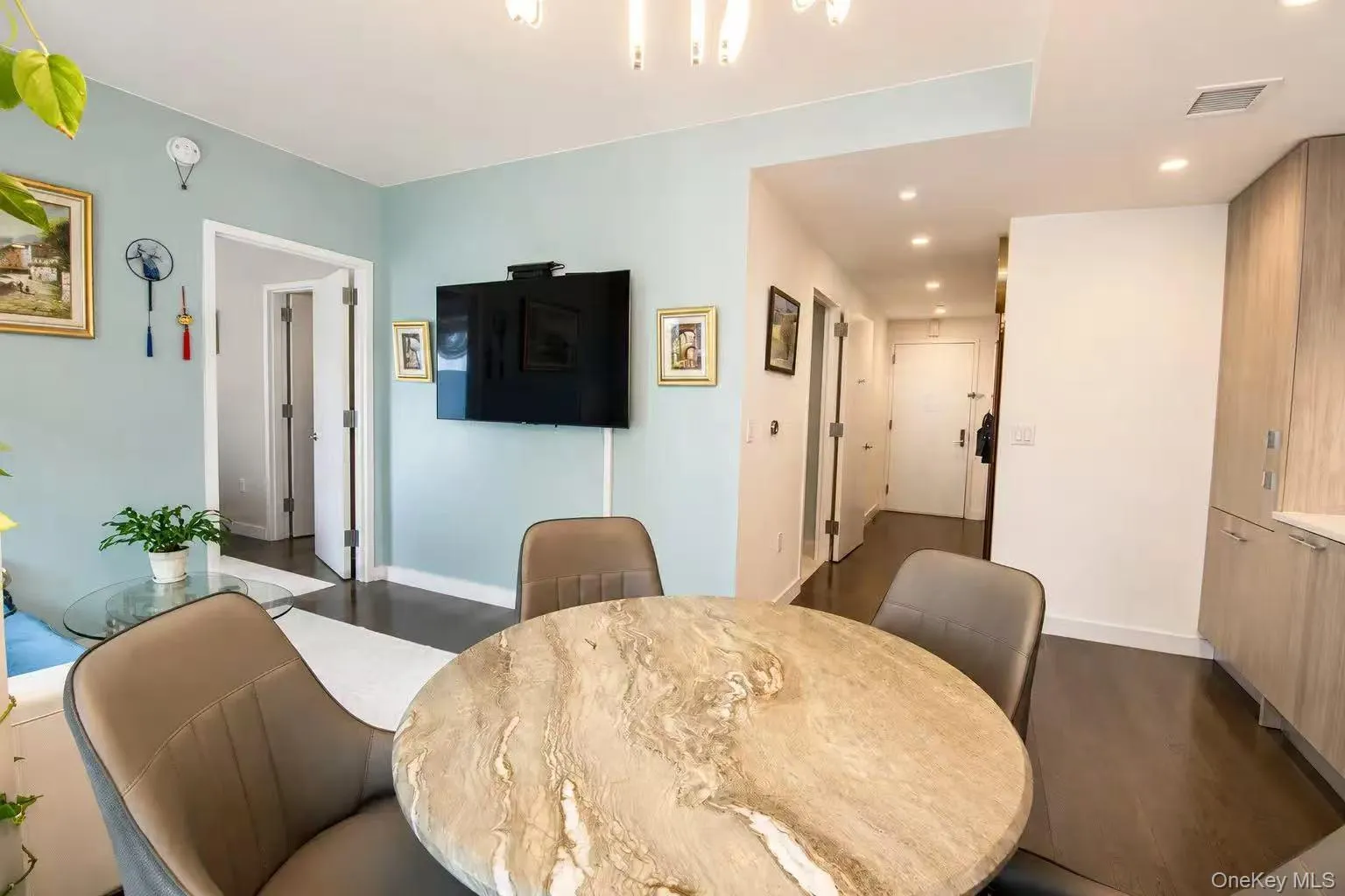 131-03 40th Road, New York, NY, 1 Bedroom Bedrooms, 3 Rooms Rooms,1 BathroomBathrooms,Residential,For Rent,40th,0,1005372 131-03 40th Road, New York, NY, 1 Bedroom Bedrooms, 3 Rooms Rooms,1 BathroomBathrooms,Residential,For Rent,40th,0,1005372