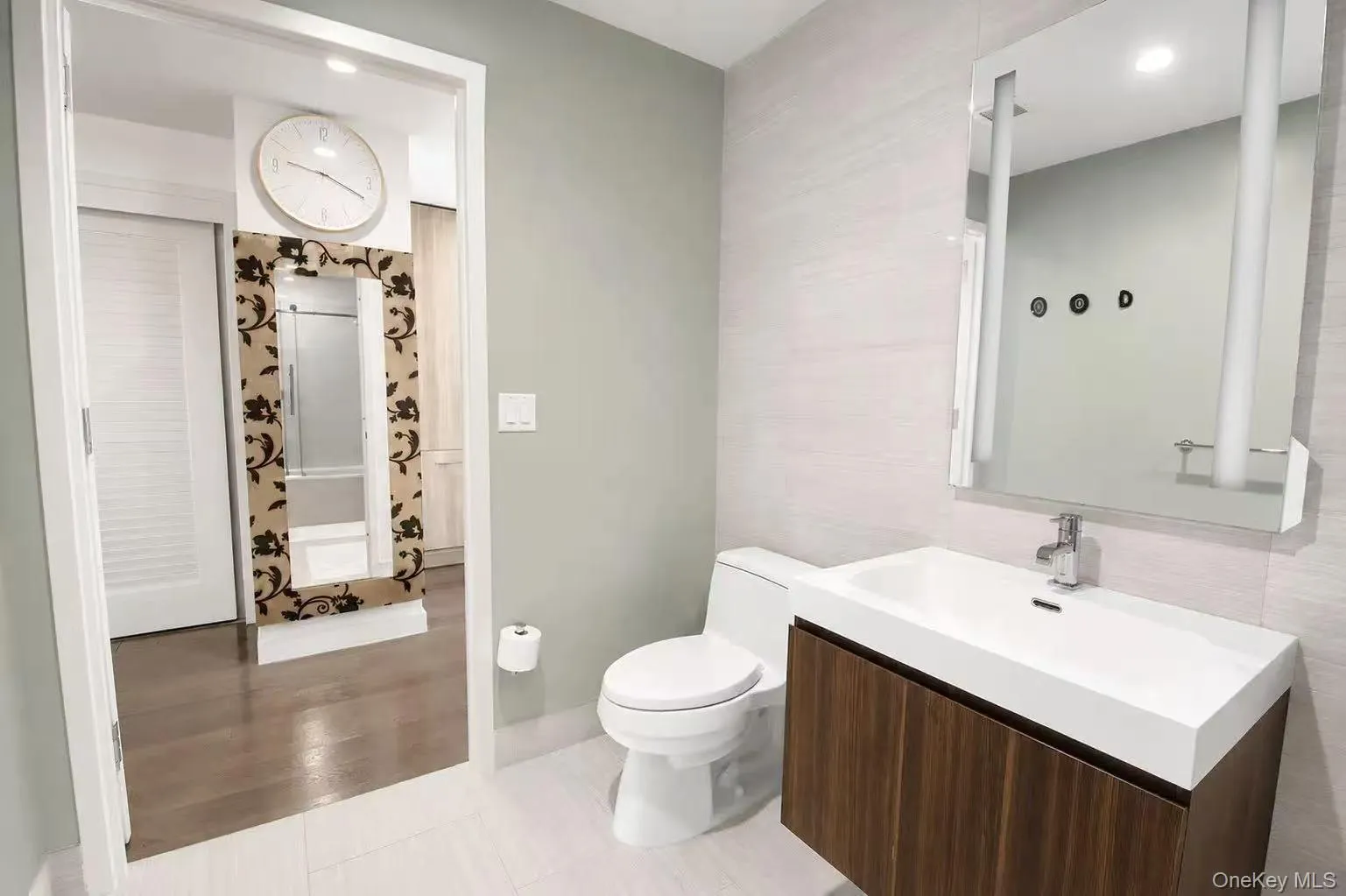 131-03 40th Road, New York, NY, 1 Bedroom Bedrooms, 3 Rooms Rooms,1 BathroomBathrooms,Residential,For Rent,40th,0,1005372 131-03 40th Road, New York, NY, 1 Bedroom Bedrooms, 3 Rooms Rooms,1 BathroomBathrooms,Residential,For Rent,40th,0,1005372