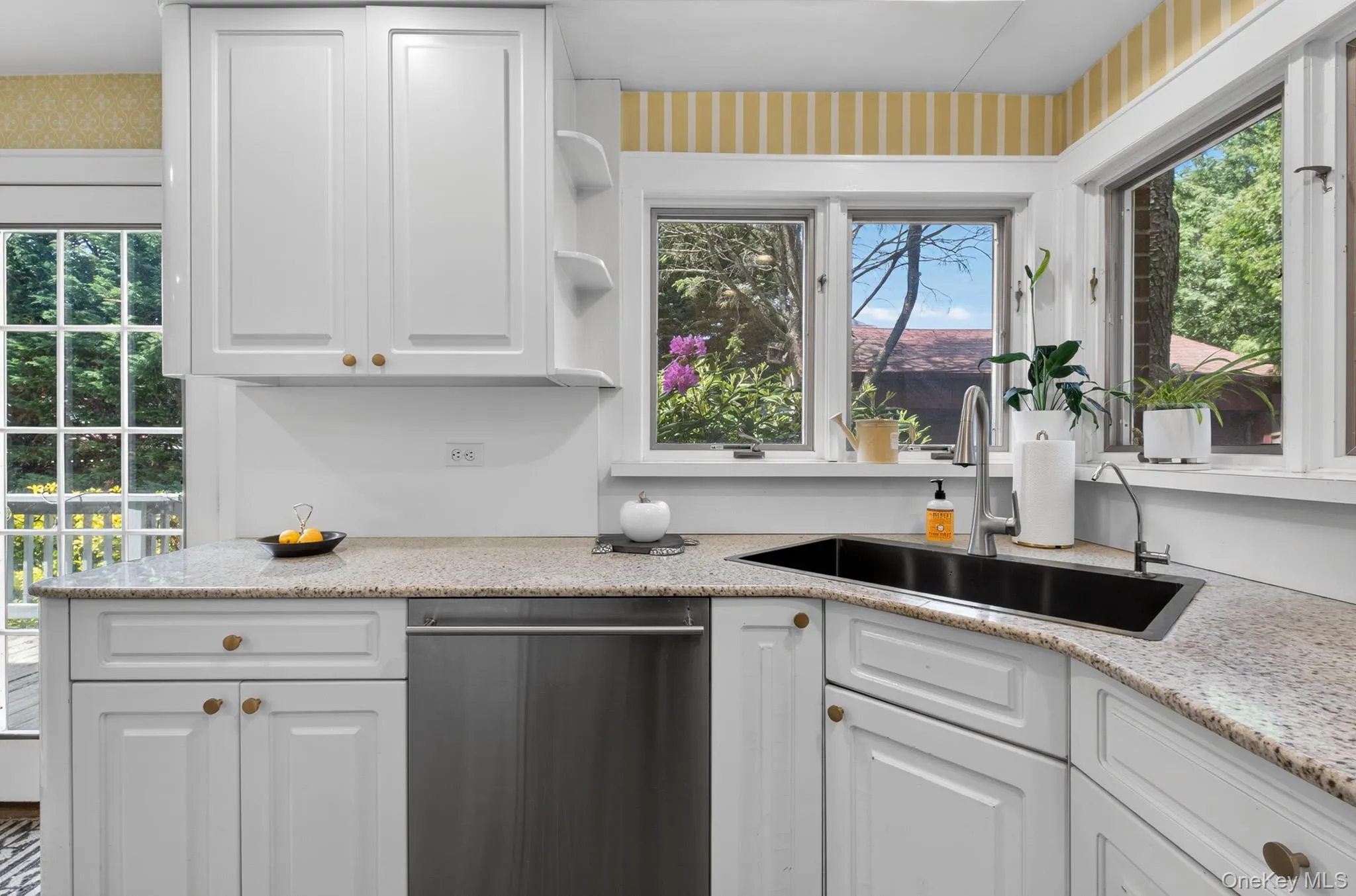 66 Walter Avenue, Oyster Bay, NY, 4 Bedrooms Bedrooms, 8 Rooms Rooms,2 BathroomsBathrooms,Residential,For Rent,Walter,0,1005382 66 Walter Avenue, Oyster Bay, NY, 4 Bedrooms Bedrooms, 8 Rooms Rooms,2 BathroomsBathrooms,Residential,For Rent,Walter,0,1005382