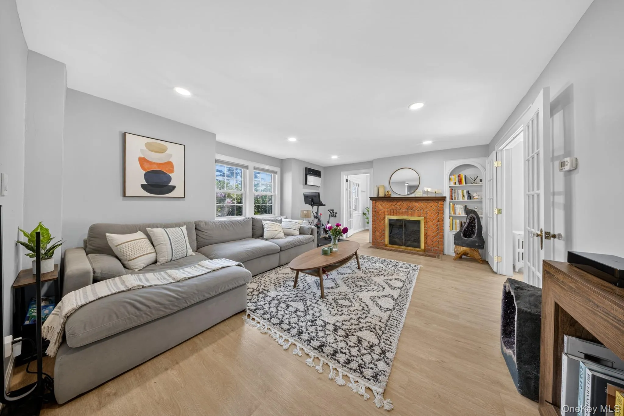 66 Walter Avenue, Oyster Bay, NY, 4 Bedrooms Bedrooms, 8 Rooms Rooms,2 BathroomsBathrooms,Residential,For Rent,Walter,0,1005382 66 Walter Avenue, Oyster Bay, NY, 4 Bedrooms Bedrooms, 8 Rooms Rooms,2 BathroomsBathrooms,Residential,For Rent,Walter,0,1005382