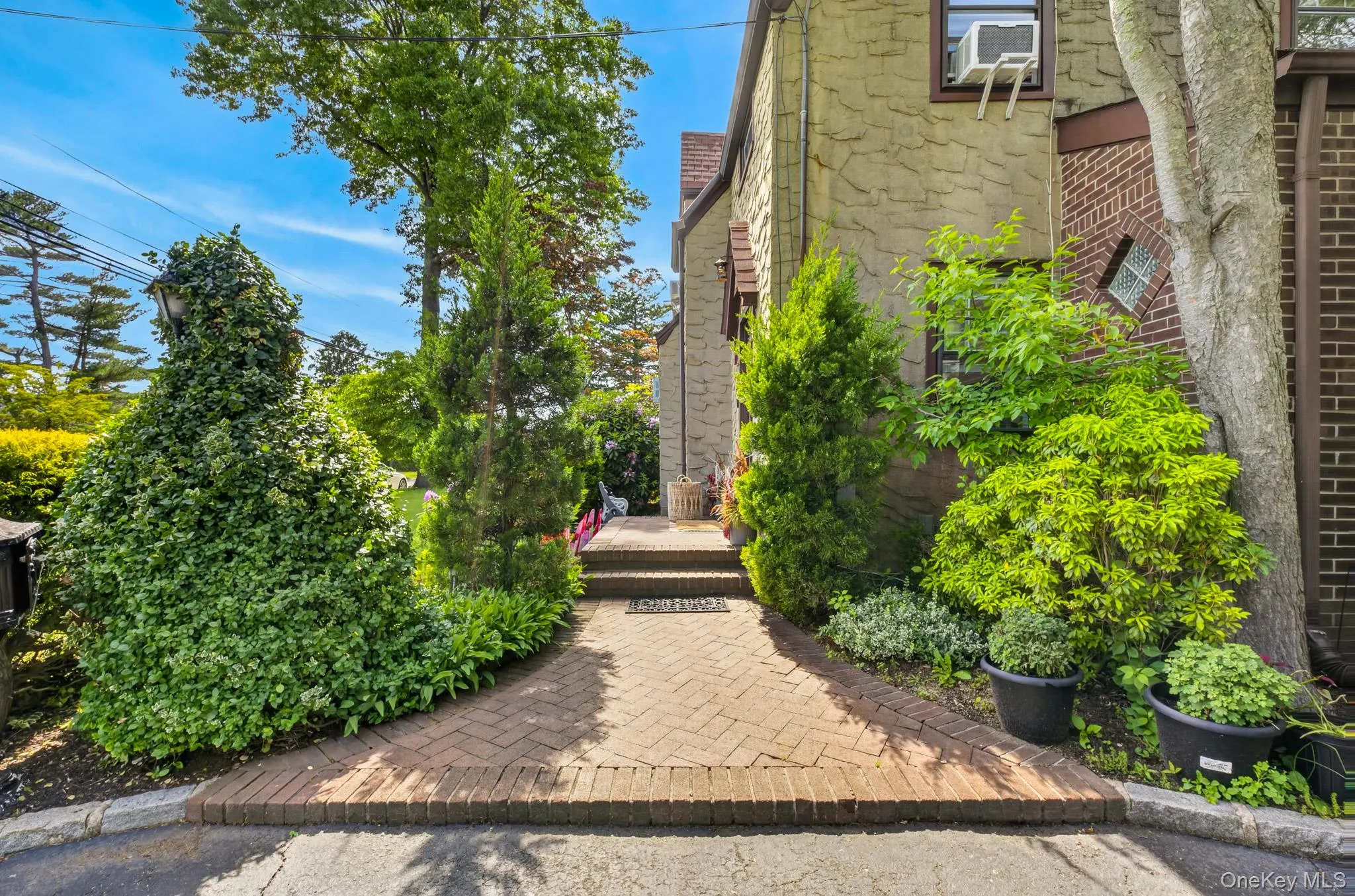 66 Walter Avenue, Oyster Bay, NY, 4 Bedrooms Bedrooms, 8 Rooms Rooms,2 BathroomsBathrooms,Residential,For Rent,Walter,0,1005382 66 Walter Avenue, Oyster Bay, NY, 4 Bedrooms Bedrooms, 8 Rooms Rooms,2 BathroomsBathrooms,Residential,For Rent,Walter,0,1005382