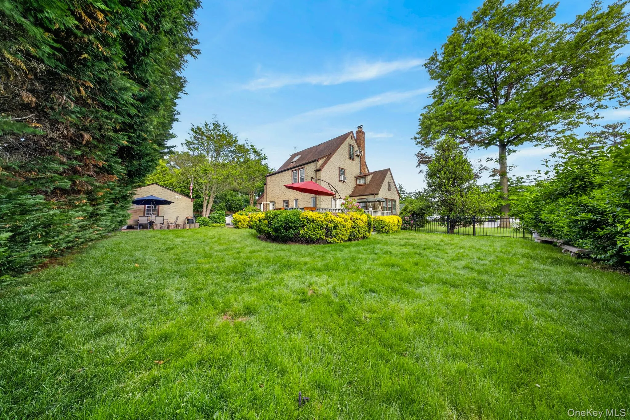 66 Walter Avenue, Oyster Bay, NY, 4 Bedrooms Bedrooms, 8 Rooms Rooms,2 BathroomsBathrooms,Residential,For Rent,Walter,0,1005382 66 Walter Avenue, Oyster Bay, NY, 4 Bedrooms Bedrooms, 8 Rooms Rooms,2 BathroomsBathrooms,Residential,For Rent,Walter,0,1005382