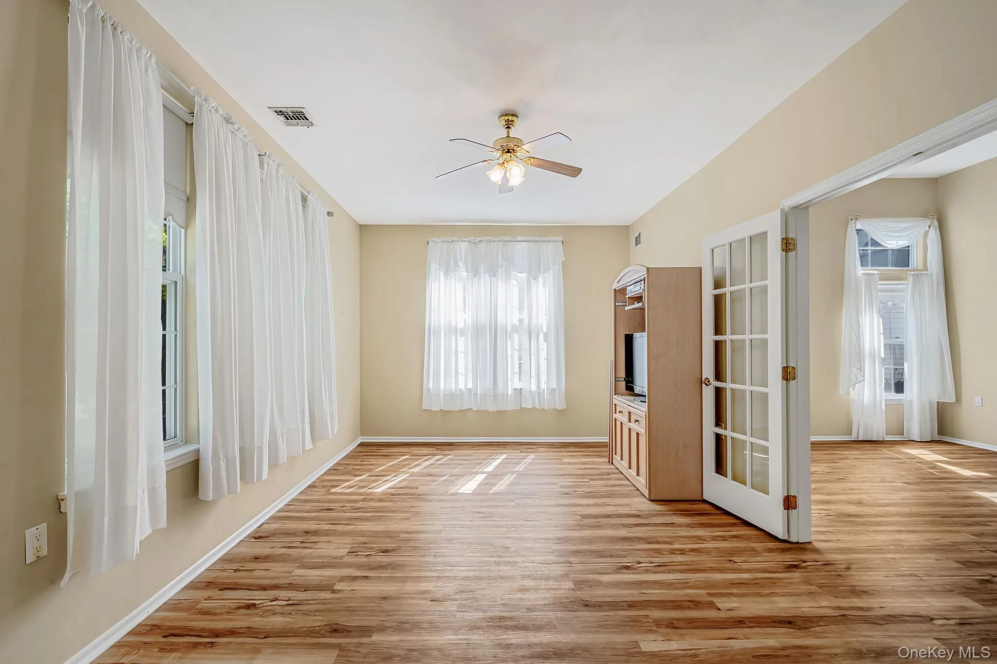 576 Leisure Drive, Brookhaven, NY, 2 Bedrooms Bedrooms, 7 Rooms Rooms,2 BathroomsBathrooms,Residential,For Rent,Leisure,0,1005385 576 Leisure Drive, Brookhaven, NY, 2 Bedrooms Bedrooms, 7 Rooms Rooms,2 BathroomsBathrooms,Residential,For Rent,Leisure,0,1005385