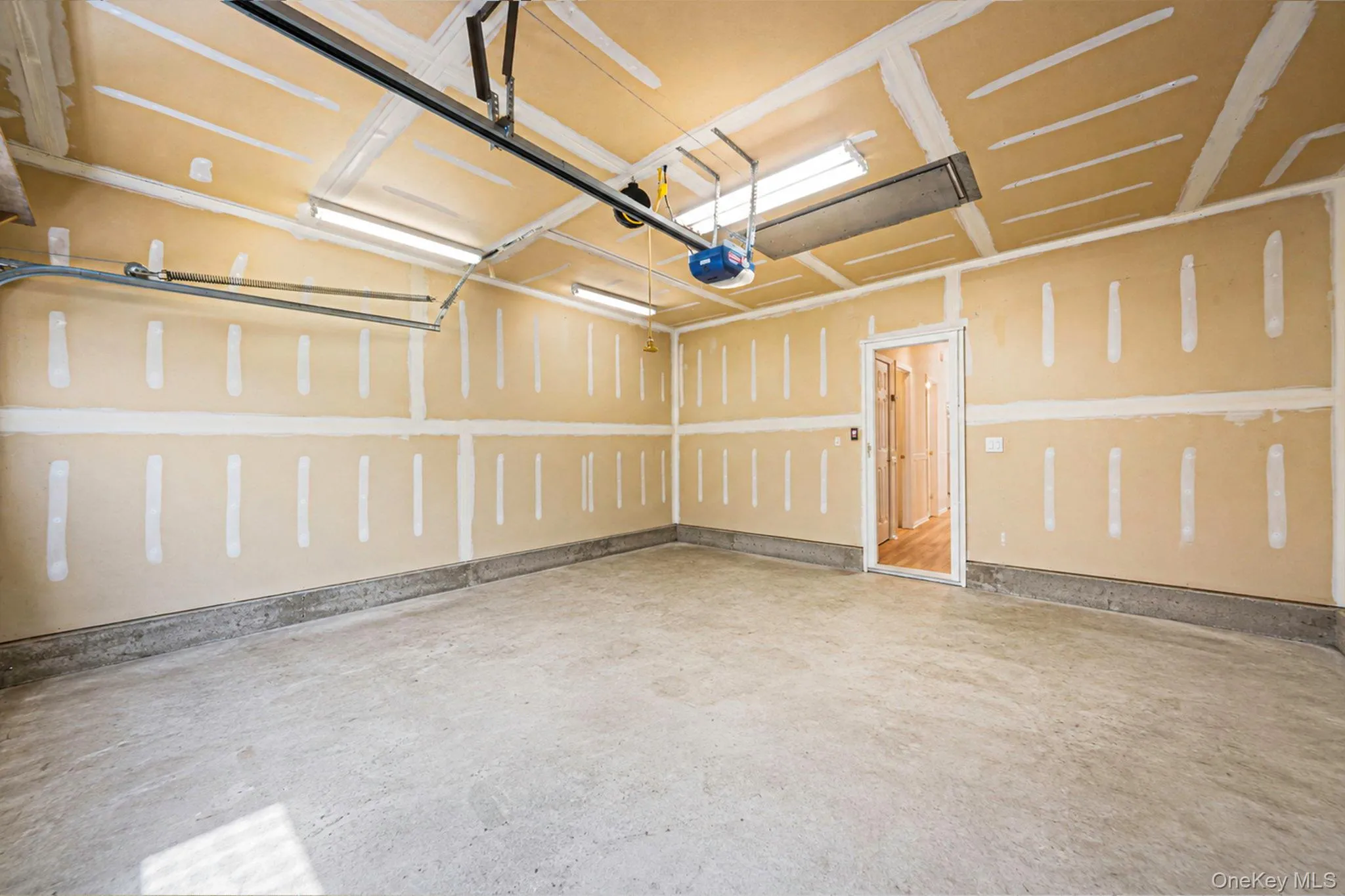 576 Leisure Drive, Brookhaven, NY, 2 Bedrooms Bedrooms, 7 Rooms Rooms,2 BathroomsBathrooms,Residential,For Rent,Leisure,0,1005385 576 Leisure Drive, Brookhaven, NY, 2 Bedrooms Bedrooms, 7 Rooms Rooms,2 BathroomsBathrooms,Residential,For Rent,Leisure,0,1005385