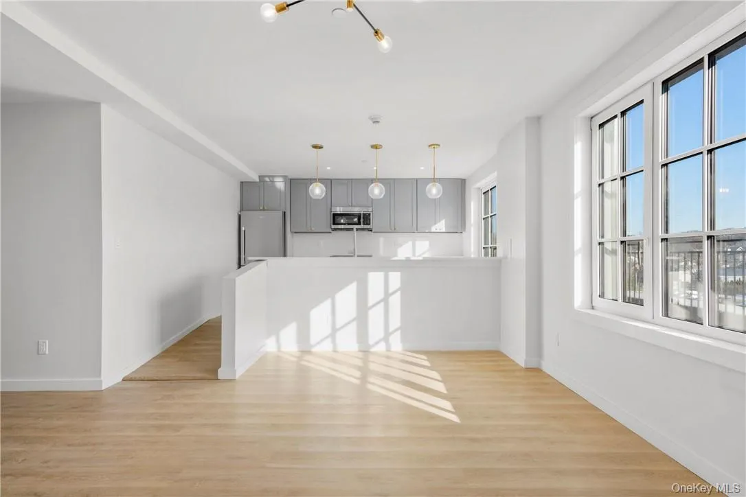 139 Fifth Avenue, Pelham, NY, 2 Bedrooms Bedrooms, 4 Rooms Rooms,2 BathroomsBathrooms,Residential Lease,For Rent,Fifth,0,1005393 139 Fifth Avenue, Pelham, NY, 2 Bedrooms Bedrooms, 4 Rooms Rooms,2 BathroomsBathrooms,Residential Lease,For Rent,Fifth,0,1005393