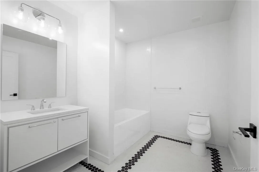 139 Fifth Avenue, Pelham, NY, 2 Bedrooms Bedrooms, 4 Rooms Rooms,2 BathroomsBathrooms,Residential Lease,For Rent,Fifth,0,1005393 139 Fifth Avenue, Pelham, NY, 2 Bedrooms Bedrooms, 4 Rooms Rooms,2 BathroomsBathrooms,Residential Lease,For Rent,Fifth,0,1005393