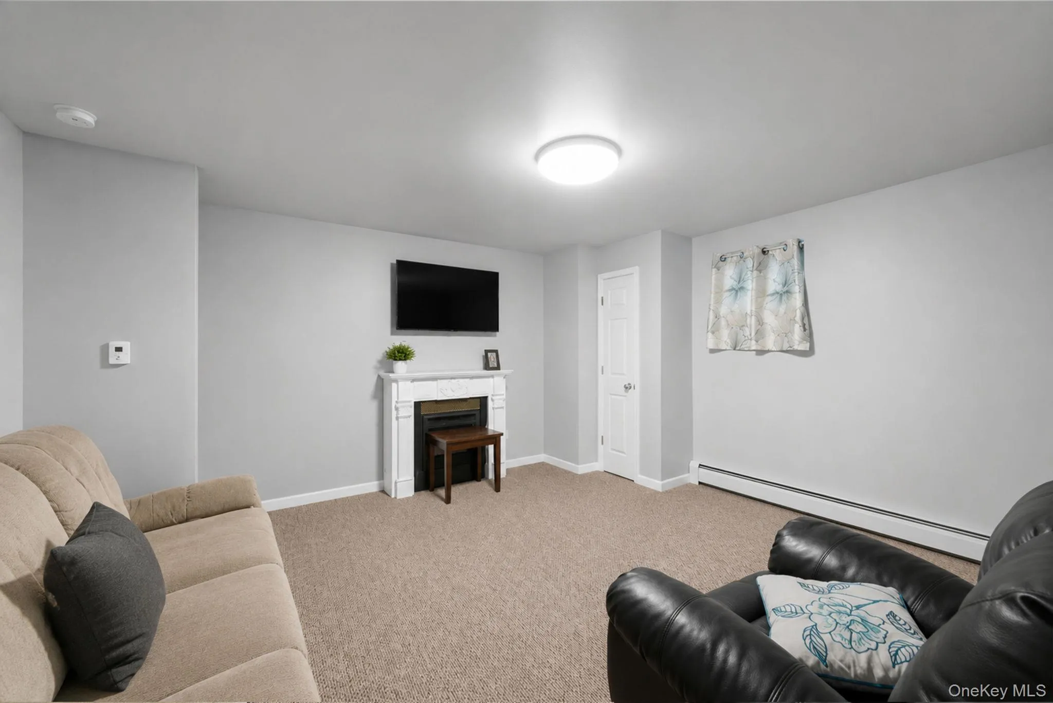 20 Essex Circle, Brookhaven, NY, 3 Bedrooms Bedrooms, 7 Rooms Rooms,3 BathroomsBathrooms,Residential,For Rent,Essex,0,1005395 20 Essex Circle, Brookhaven, NY, 3 Bedrooms Bedrooms, 7 Rooms Rooms,3 BathroomsBathrooms,Residential,For Rent,Essex,0,1005395