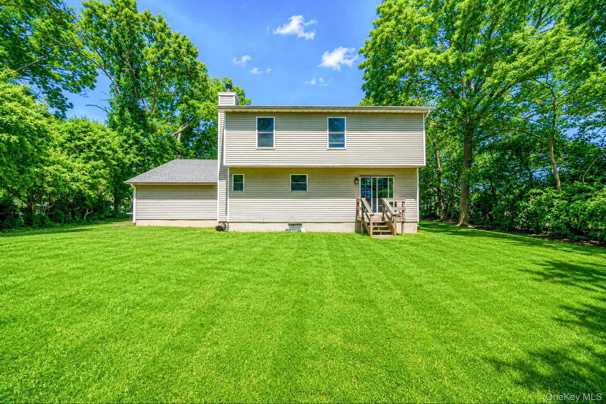 20 Essex Circle, Brookhaven, NY, 3 Bedrooms Bedrooms, 7 Rooms Rooms,3 BathroomsBathrooms,Residential,For Rent,Essex,0,1005395 20 Essex Circle, Brookhaven, NY, 3 Bedrooms Bedrooms, 7 Rooms Rooms,3 BathroomsBathrooms,Residential,For Rent,Essex,0,1005395