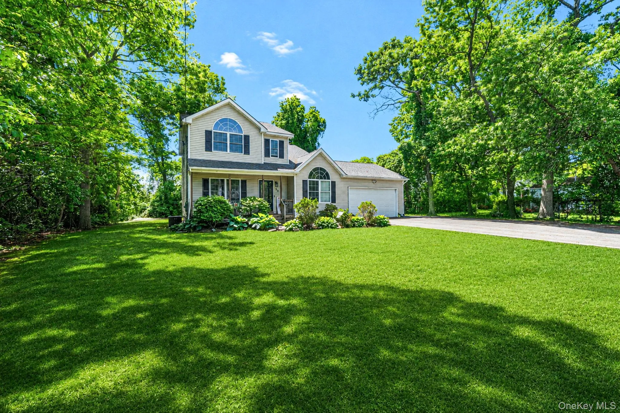 20 Essex Circle, Brookhaven, NY, 3 Bedrooms Bedrooms, 7 Rooms Rooms,3 BathroomsBathrooms,Residential,For Rent,Essex,0,1005395 20 Essex Circle, Brookhaven, NY, 3 Bedrooms Bedrooms, 7 Rooms Rooms,3 BathroomsBathrooms,Residential,For Rent,Essex,0,1005395
