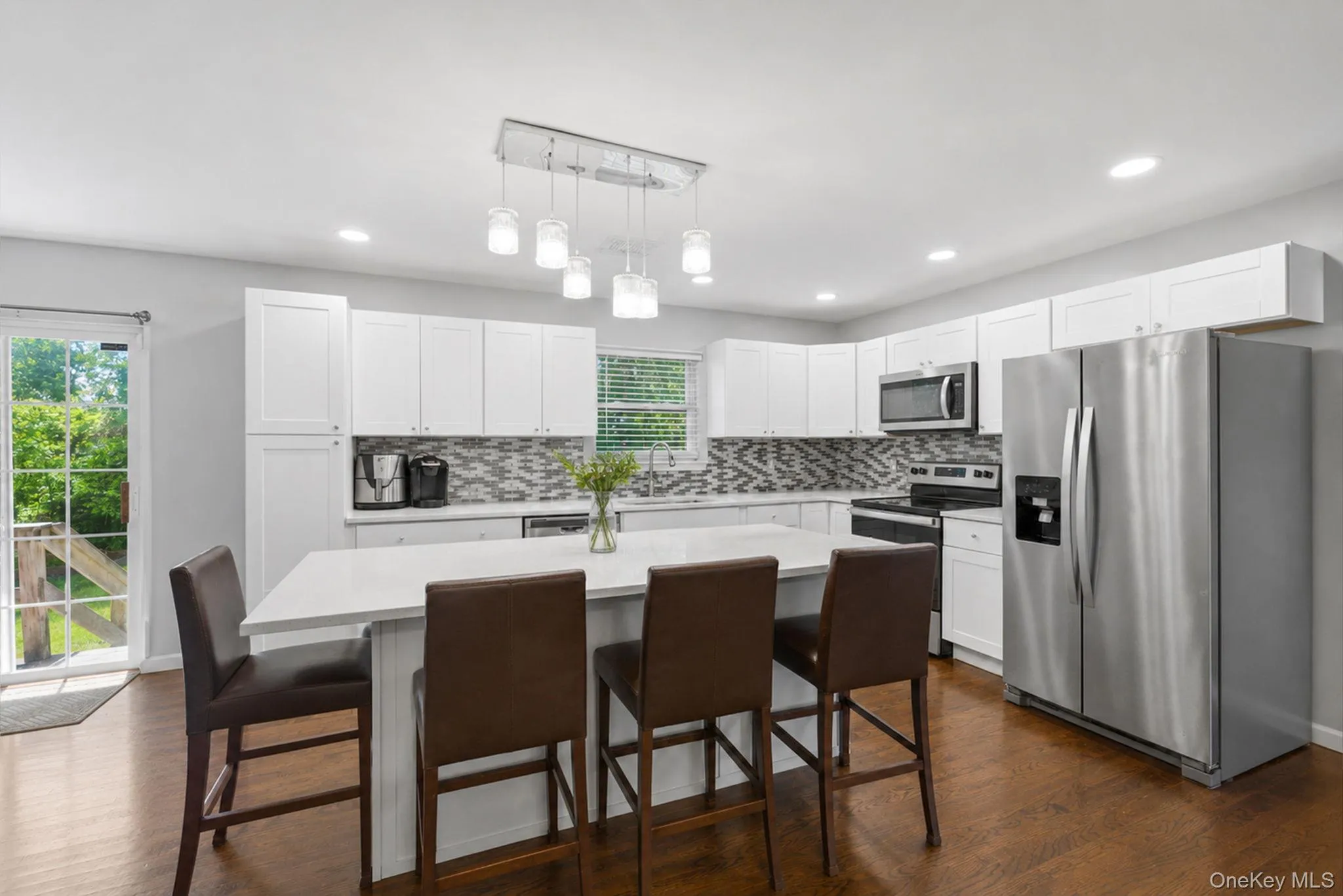 20 Essex Circle, Brookhaven, NY, 3 Bedrooms Bedrooms, 7 Rooms Rooms,3 BathroomsBathrooms,Residential,For Rent,Essex,0,1005395 20 Essex Circle, Brookhaven, NY, 3 Bedrooms Bedrooms, 7 Rooms Rooms,3 BathroomsBathrooms,Residential,For Rent,Essex,0,1005395
