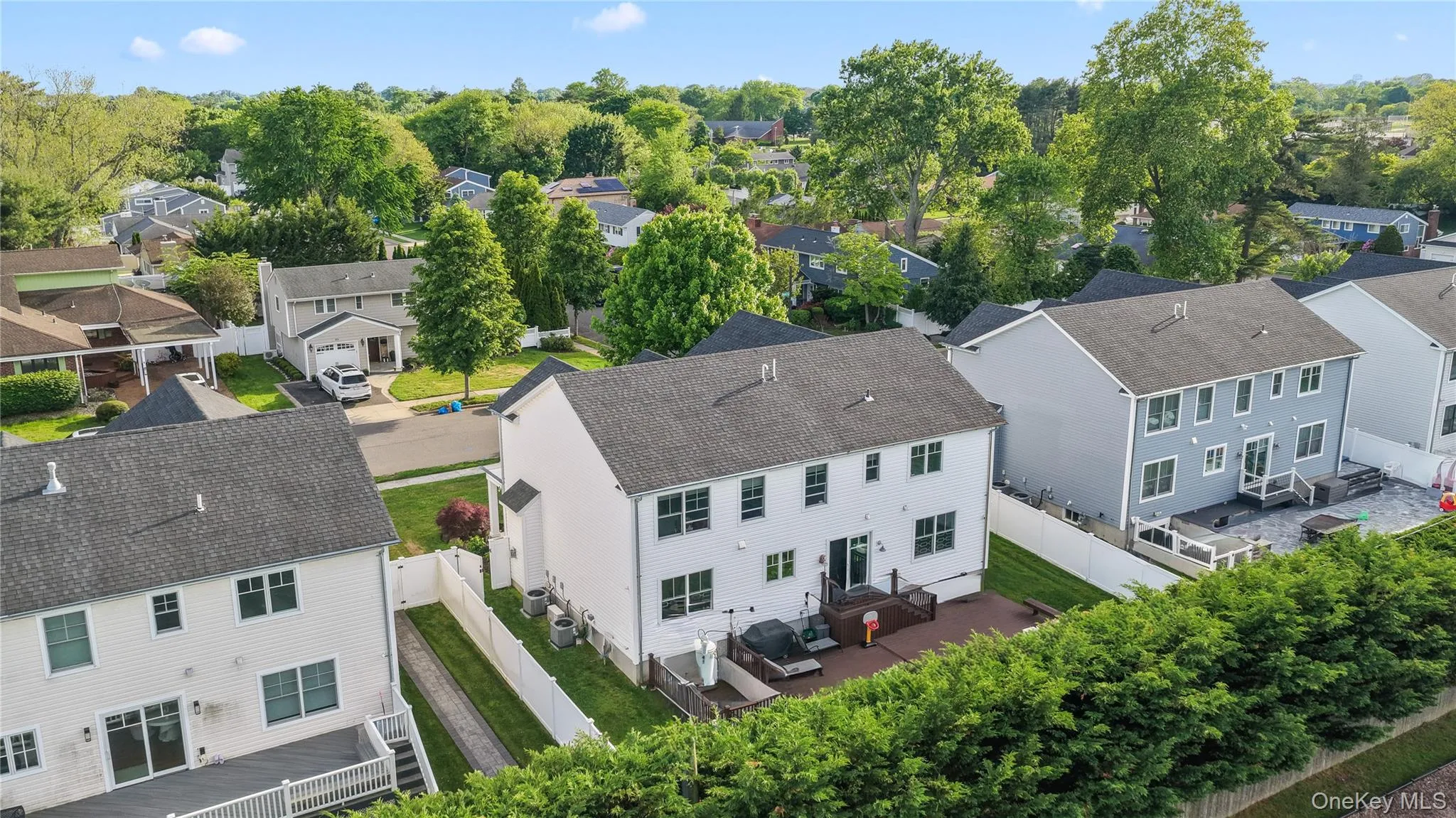 79 Joyce Road, Oyster Bay, NY, 4 Bedrooms Bedrooms, 11 Rooms Rooms,3 BathroomsBathrooms,Residential,For Rent,Joyce,0,1005398 79 Joyce Road, Oyster Bay, NY, 4 Bedrooms Bedrooms, 11 Rooms Rooms,3 BathroomsBathrooms,Residential,For Rent,Joyce,0,1005398
