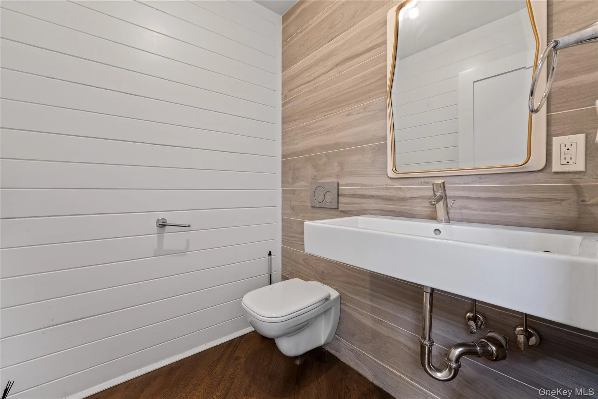 79 Joyce Road, Oyster Bay, NY, 4 Bedrooms Bedrooms, 11 Rooms Rooms,3 BathroomsBathrooms,Residential,For Rent,Joyce,0,1005398 79 Joyce Road, Oyster Bay, NY, 4 Bedrooms Bedrooms, 11 Rooms Rooms,3 BathroomsBathrooms,Residential,For Rent,Joyce,0,1005398