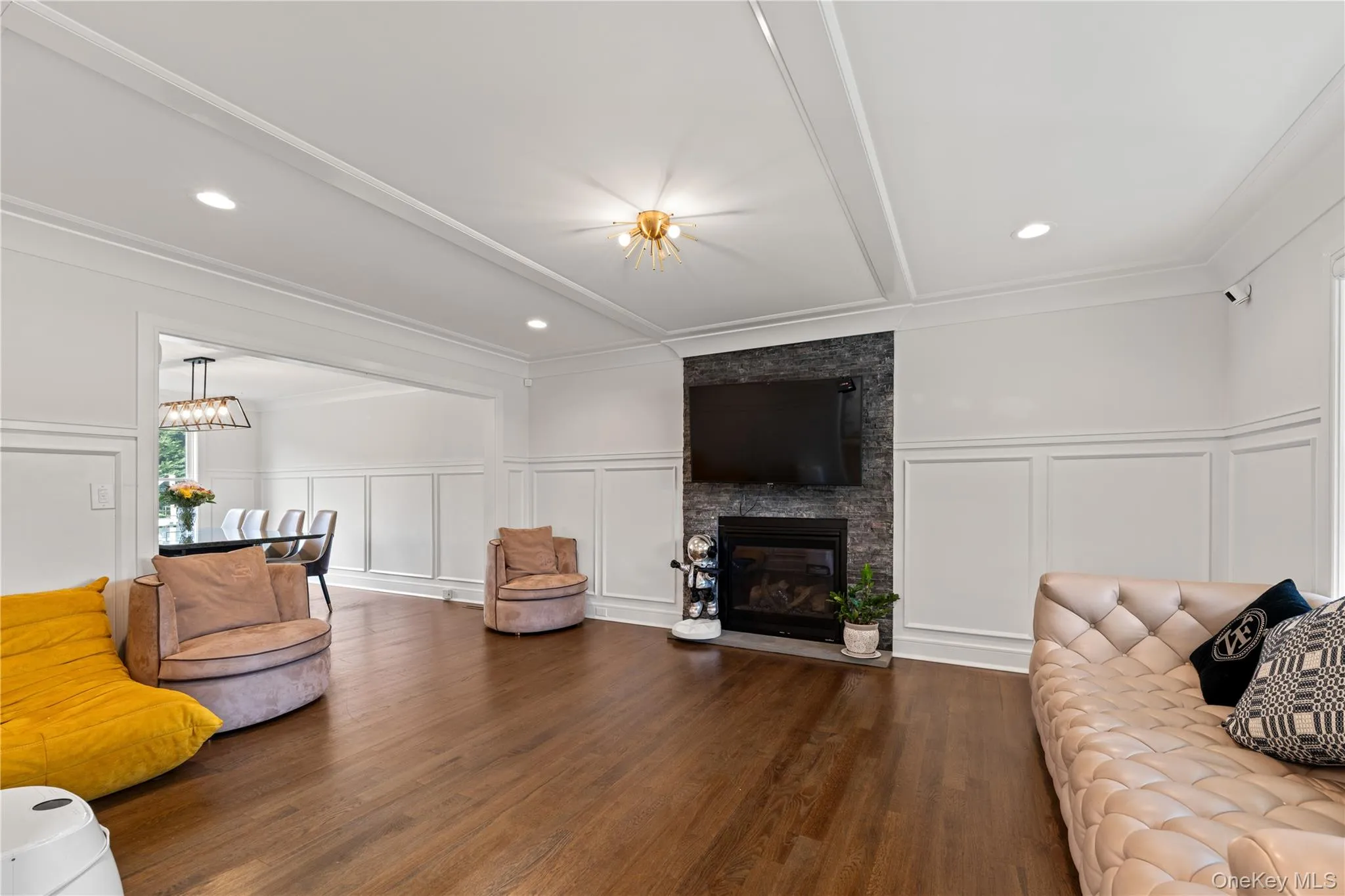 79 Joyce Road, Oyster Bay, NY, 4 Bedrooms Bedrooms, 11 Rooms Rooms,3 BathroomsBathrooms,Residential,For Rent,Joyce,0,1005398 79 Joyce Road, Oyster Bay, NY, 4 Bedrooms Bedrooms, 11 Rooms Rooms,3 BathroomsBathrooms,Residential,For Rent,Joyce,0,1005398