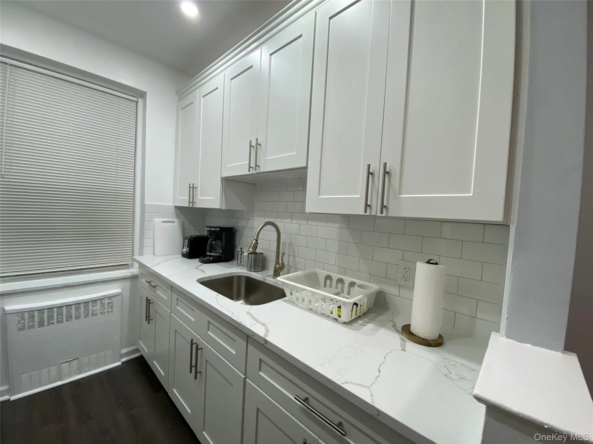 63-60 102nd Street, New York, NY, 1 Bedroom Bedrooms, 4 Rooms Rooms,1 BathroomBathrooms,Residential,For Rent,102nd,0,1005399 63-60 102nd Street, New York, NY, 1 Bedroom Bedrooms, 4 Rooms Rooms,1 BathroomBathrooms,Residential,For Rent,102nd,0,1005399