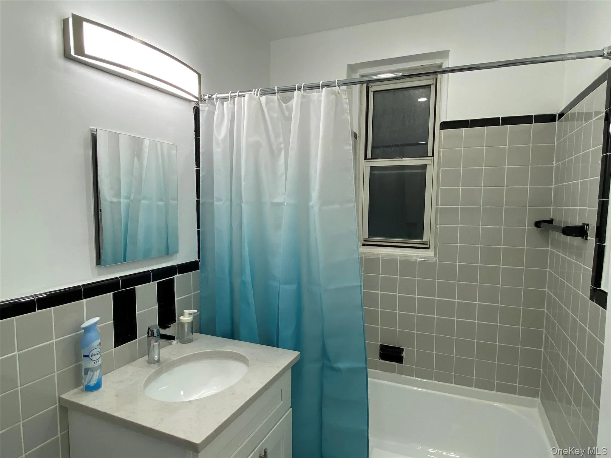 63-60 102nd Street, New York, NY, 1 Bedroom Bedrooms, 4 Rooms Rooms,1 BathroomBathrooms,Residential,For Rent,102nd,0,1005399 63-60 102nd Street, New York, NY, 1 Bedroom Bedrooms, 4 Rooms Rooms,1 BathroomBathrooms,Residential,For Rent,102nd,0,1005399
