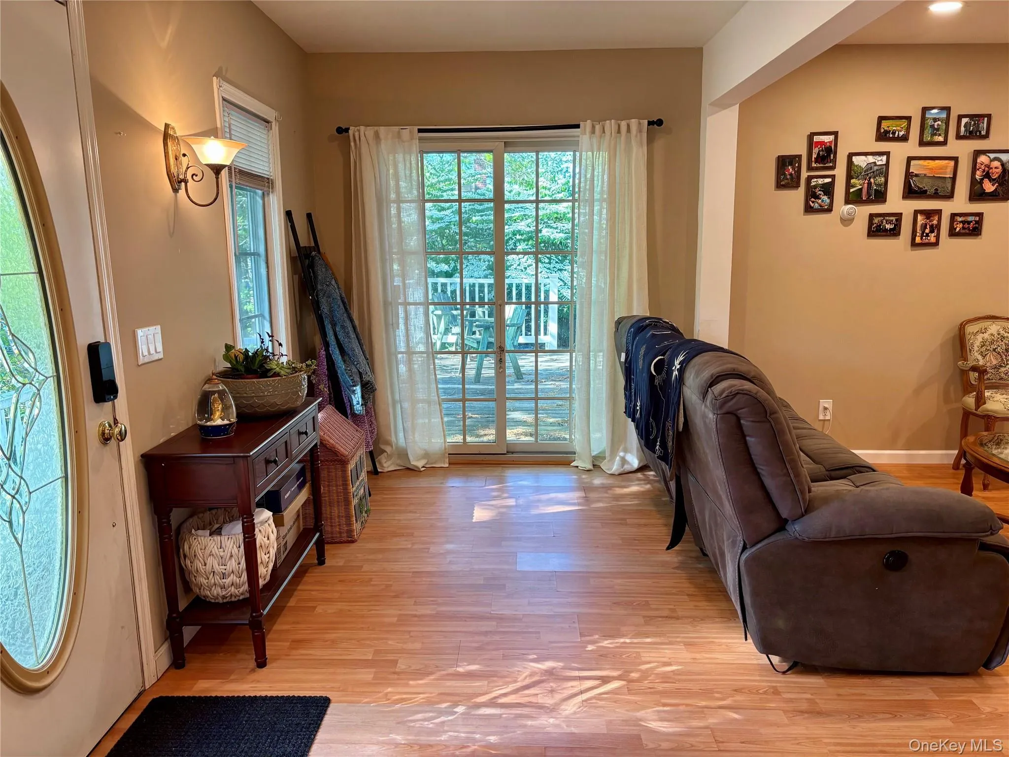 47 Quail Road, Brookhaven, NY, 2 Bedrooms Bedrooms, 5 Rooms Rooms,1 BathroomBathrooms,Residential,For Rent,Quail,0,1005400 47 Quail Road, Brookhaven, NY, 2 Bedrooms Bedrooms, 5 Rooms Rooms,1 BathroomBathrooms,Residential,For Rent,Quail,0,1005400
