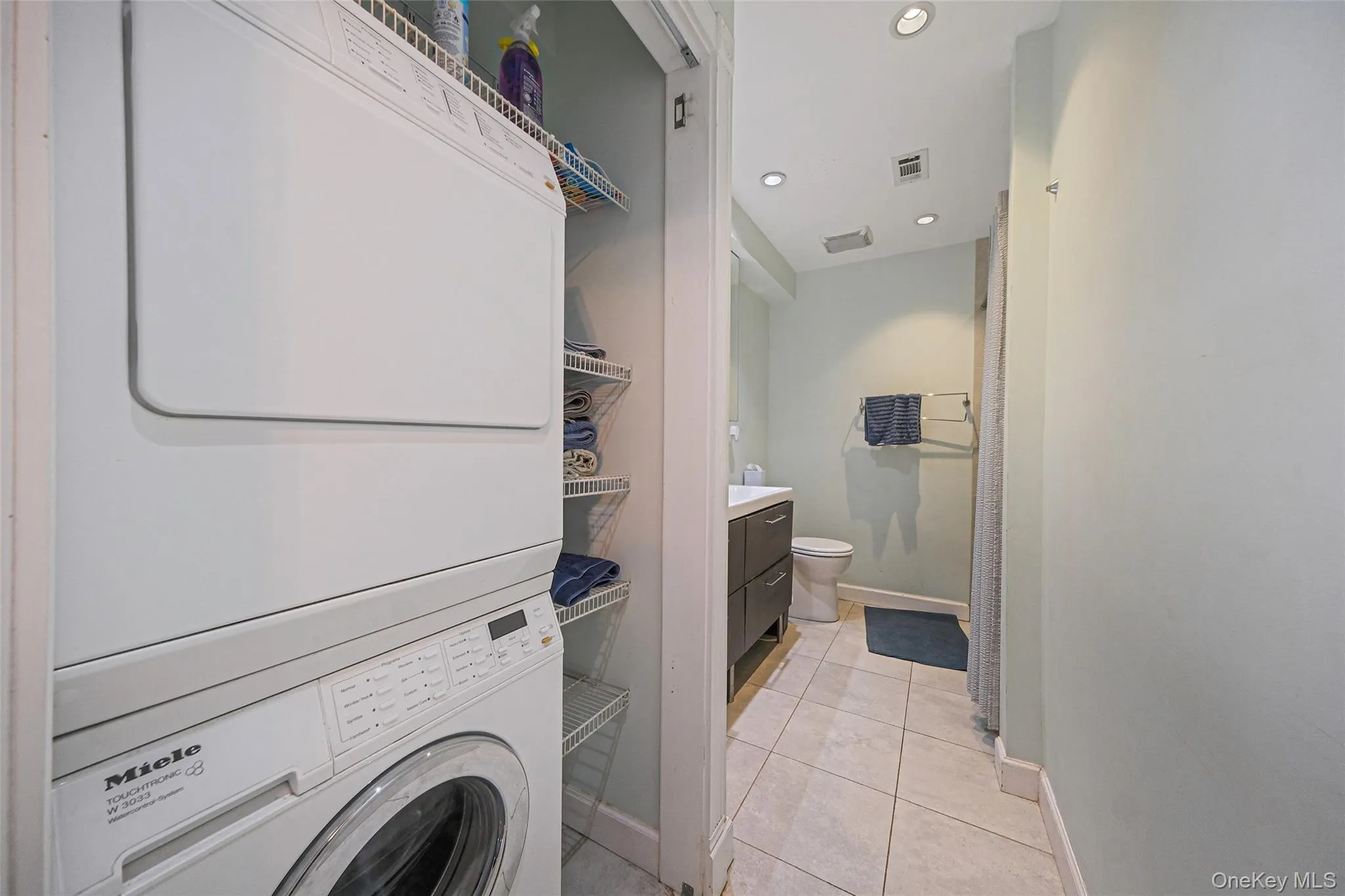 230 Lake Pointe Circle, Brookhaven, NY, 2 Bedrooms Bedrooms, 4 Rooms Rooms,1 BathroomBathrooms,Residential,For Rent,Lake Pointe,0,1005405 230 Lake Pointe Circle, Brookhaven, NY, 2 Bedrooms Bedrooms, 4 Rooms Rooms,1 BathroomBathrooms,Residential,For Rent,Lake Pointe,0,1005405