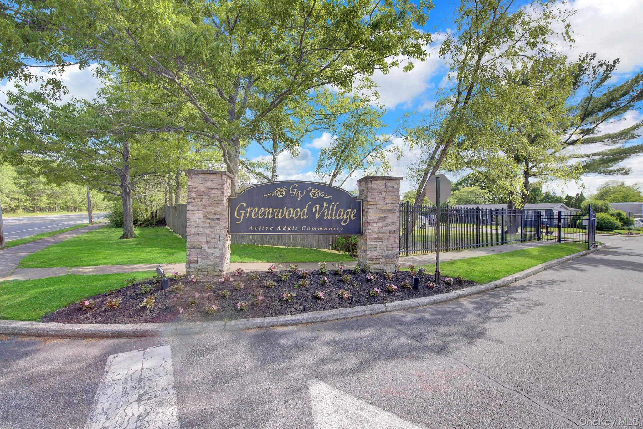 11 A Dogwood Lane, Brookhaven, NY, 2 Bedrooms Bedrooms, 6 Rooms Rooms,2 BathroomsBathrooms,Residential,For Rent,Dogwood,0,1005407 11 A Dogwood Lane, Brookhaven, NY, 2 Bedrooms Bedrooms, 6 Rooms Rooms,2 BathroomsBathrooms,Residential,For Rent,Dogwood,0,1005407