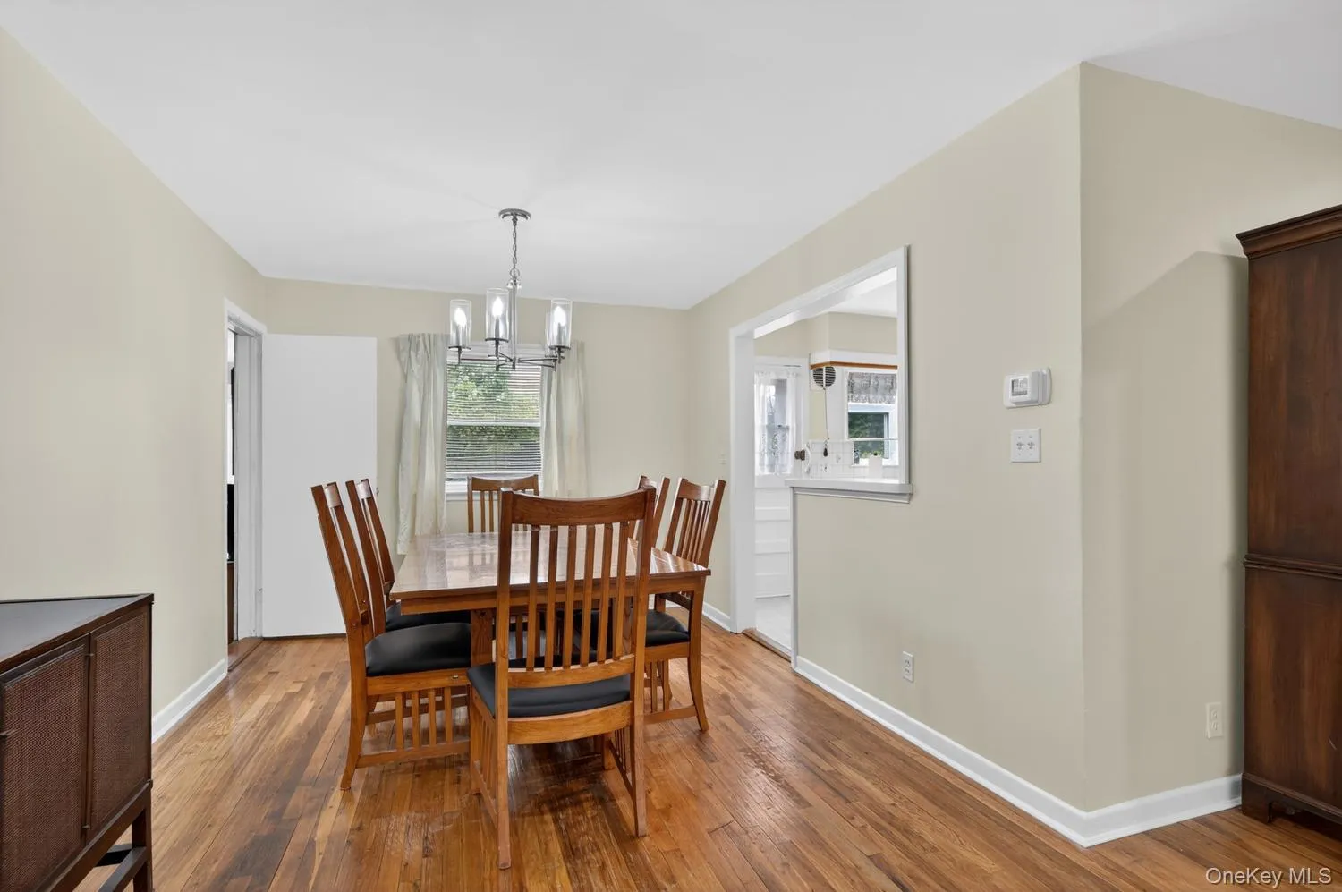 567 Pearl Street, Hempstead, NY, 4 Bedrooms Bedrooms, 7 Rooms Rooms,2 BathroomsBathrooms,Residential,For Rent,Pearl,0,1005409 567 Pearl Street, Hempstead, NY, 4 Bedrooms Bedrooms, 7 Rooms Rooms,2 BathroomsBathrooms,Residential,For Rent,Pearl,0,1005409