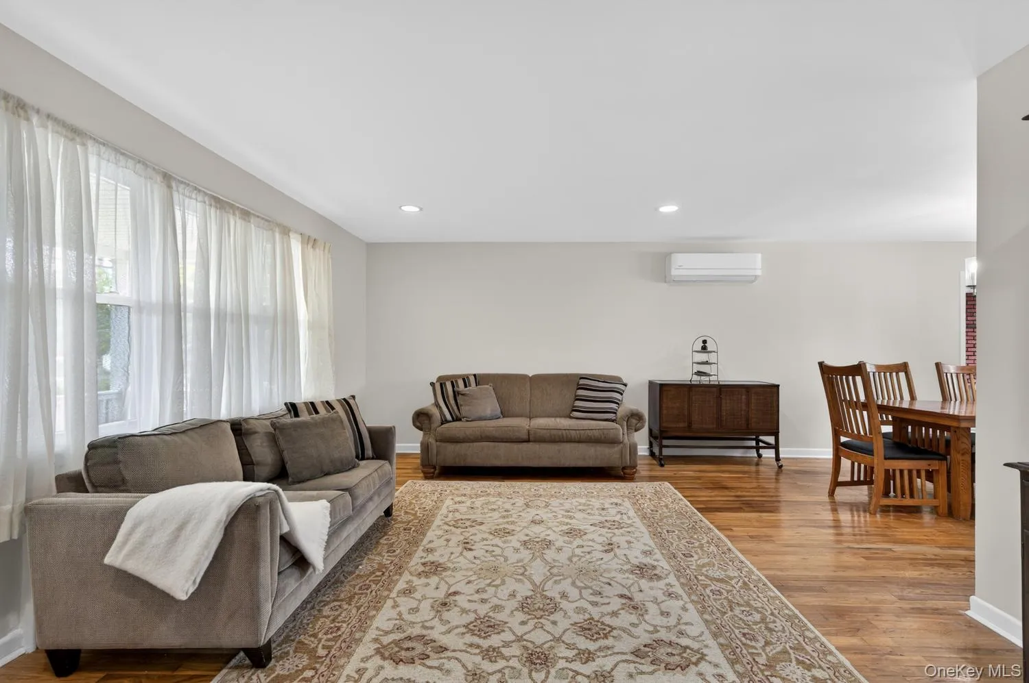 567 Pearl Street, Hempstead, NY, 4 Bedrooms Bedrooms, 7 Rooms Rooms,2 BathroomsBathrooms,Residential,For Rent,Pearl,0,1005409 567 Pearl Street, Hempstead, NY, 4 Bedrooms Bedrooms, 7 Rooms Rooms,2 BathroomsBathrooms,Residential,For Rent,Pearl,0,1005409