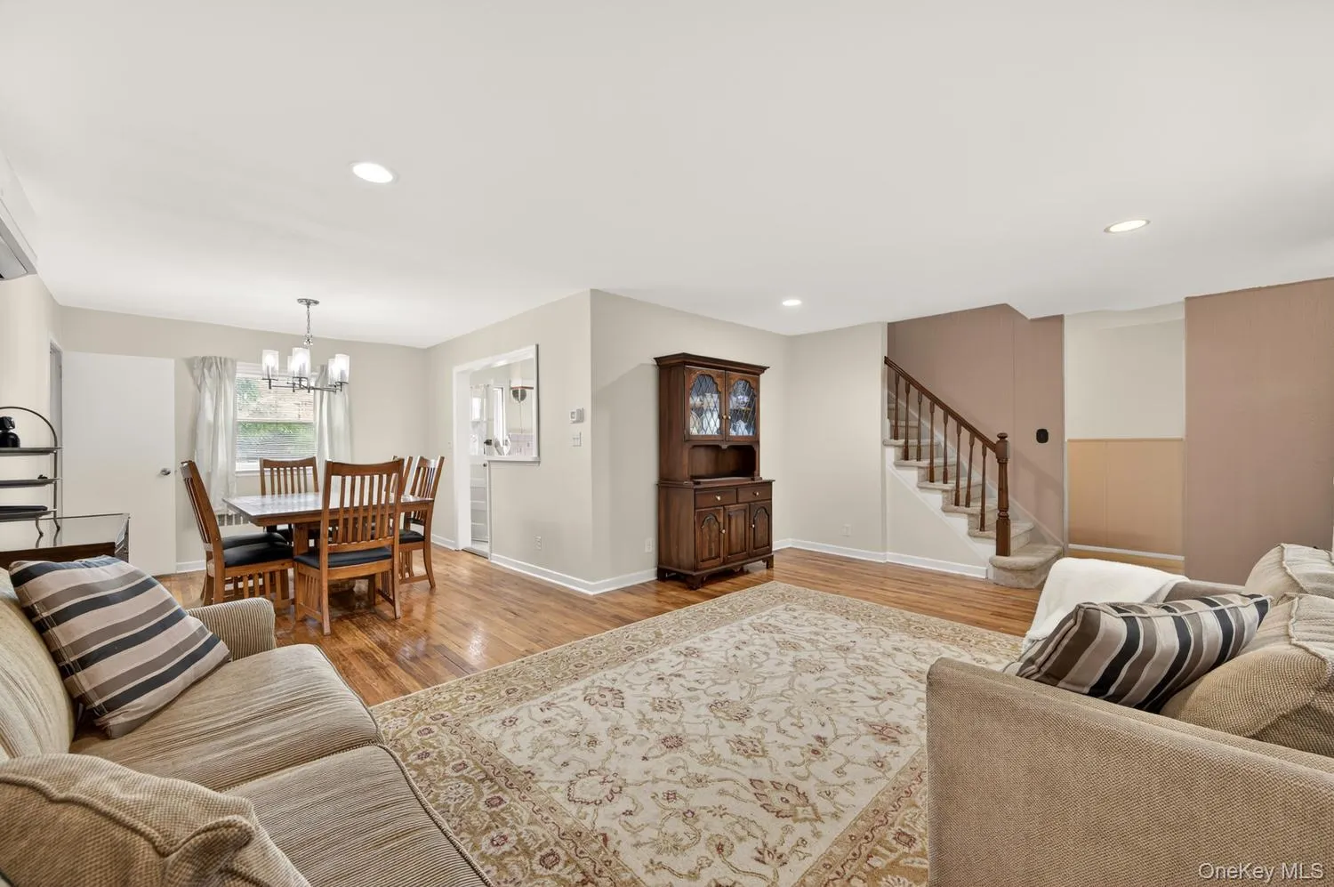 567 Pearl Street, Hempstead, NY, 4 Bedrooms Bedrooms, 7 Rooms Rooms,2 BathroomsBathrooms,Residential,For Rent,Pearl,0,1005409 567 Pearl Street, Hempstead, NY, 4 Bedrooms Bedrooms, 7 Rooms Rooms,2 BathroomsBathrooms,Residential,For Rent,Pearl,0,1005409