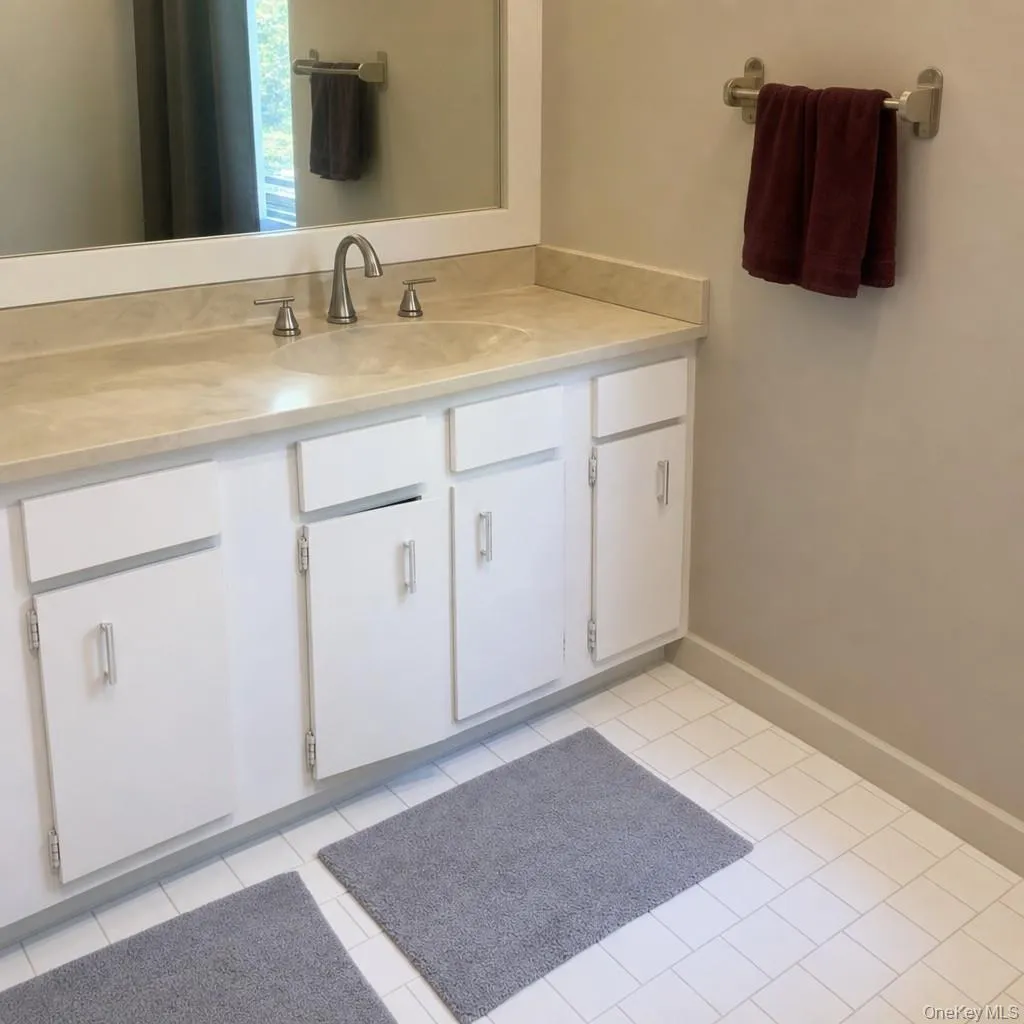 719 Sea Road, Southampton, NY, 3 Bedrooms Bedrooms, 6 Rooms Rooms,1 BathroomBathrooms,Residential,For Rent,Sea,0,1005413 719 Sea Road, Southampton, NY, 3 Bedrooms Bedrooms, 6 Rooms Rooms,1 BathroomBathrooms,Residential,For Rent,Sea,0,1005413