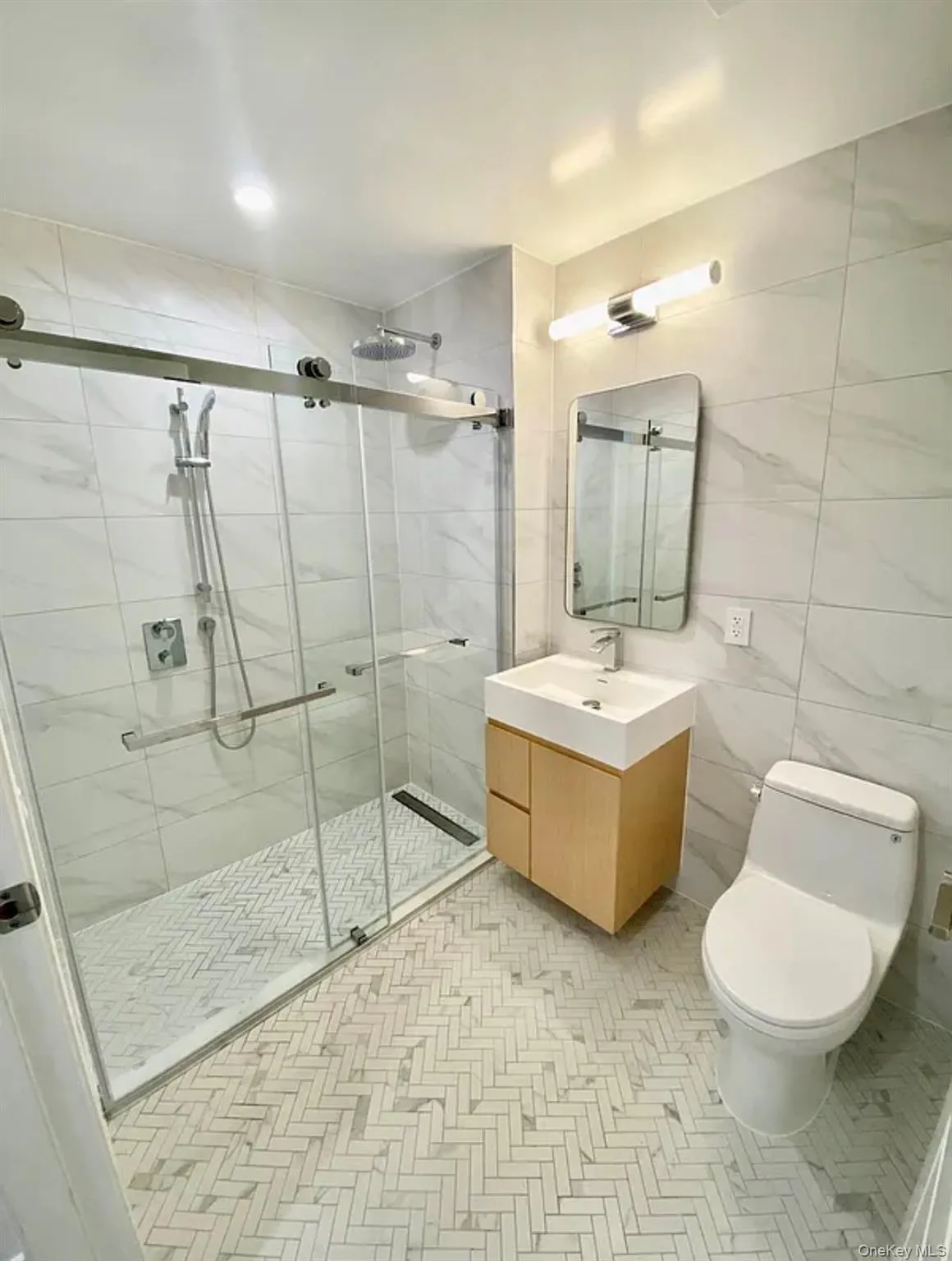 3726 32 street, New York, NY, 2 Rooms Rooms,1 BathroomBathrooms,Residential Lease,For Rent,32 street,0,1005415 3726 32 street, New York, NY, 2 Rooms Rooms,1 BathroomBathrooms,Residential Lease,For Rent,32 street,0,1005415