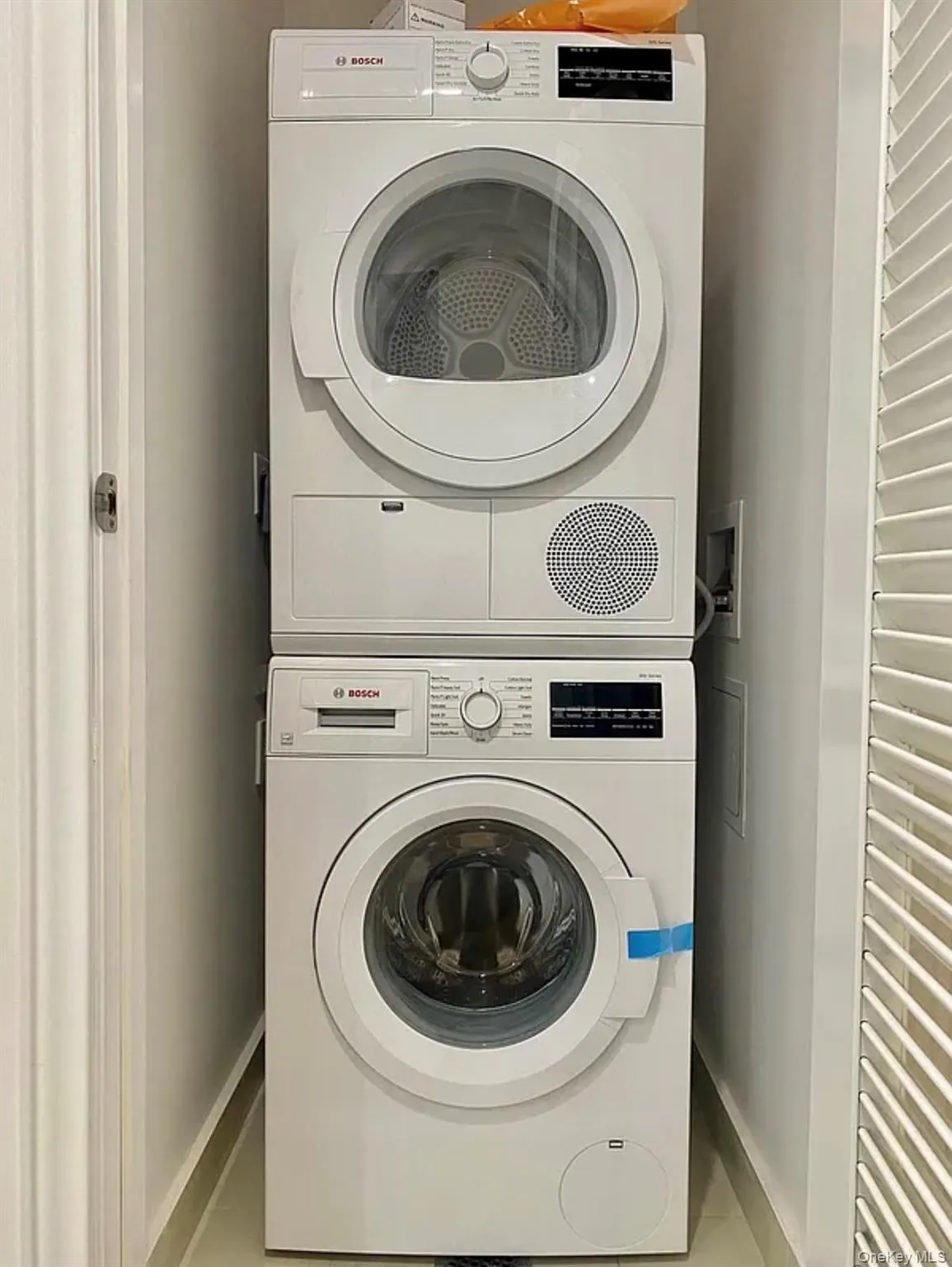 3726 32 street, New York, NY, 2 Rooms Rooms,1 BathroomBathrooms,Residential Lease,For Rent,32 street,0,1005415 3726 32 street, New York, NY, 2 Rooms Rooms,1 BathroomBathrooms,Residential Lease,For Rent,32 street,0,1005415