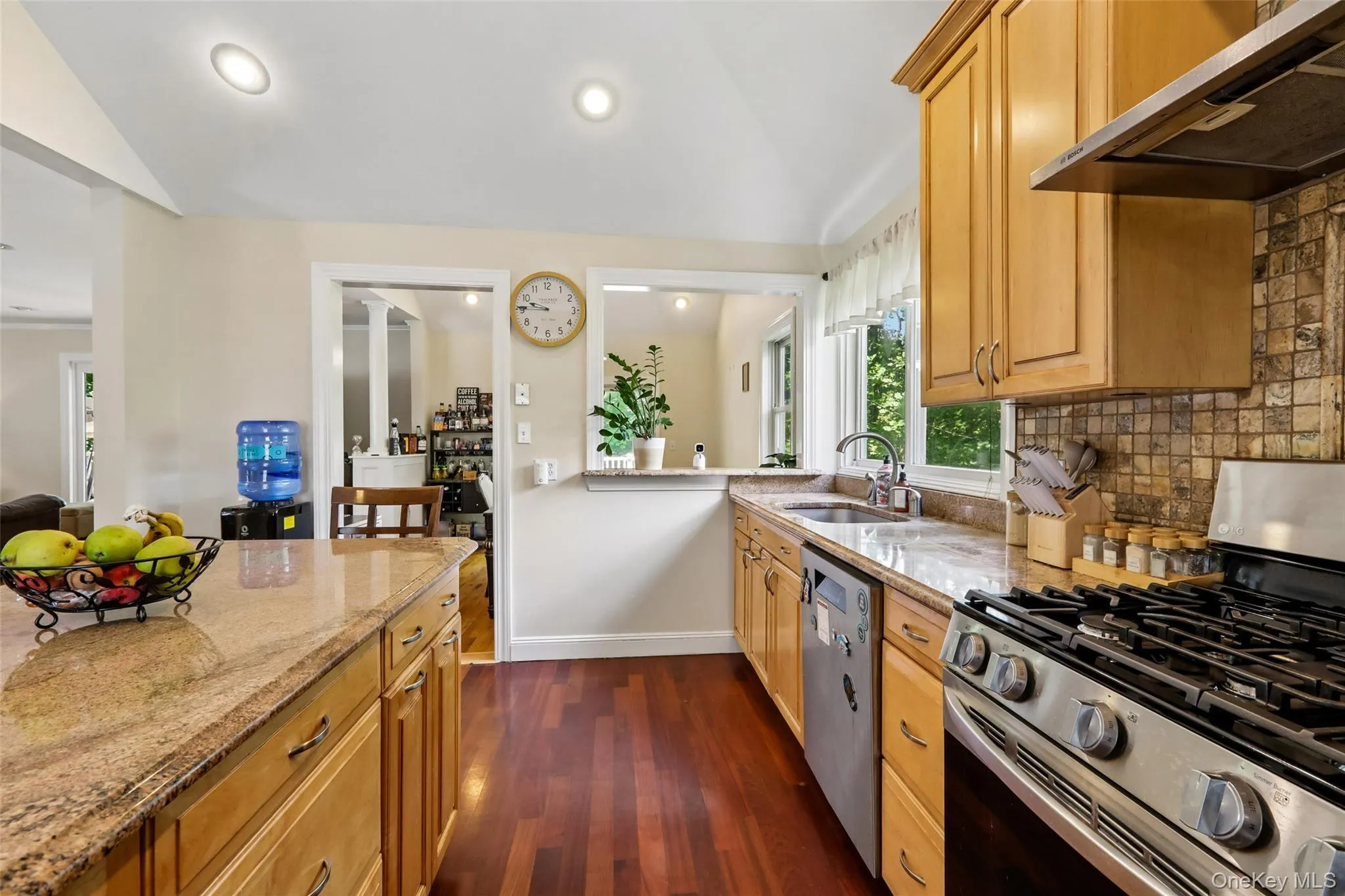 29 Olympus Road, Woodbury, NY, 3 Bedrooms Bedrooms, 7 Rooms Rooms,3 BathroomsBathrooms,Residential,For Rent,Olympus,0,1005423 29 Olympus Road, Woodbury, NY, 3 Bedrooms Bedrooms, 7 Rooms Rooms,3 BathroomsBathrooms,Residential,For Rent,Olympus,0,1005423