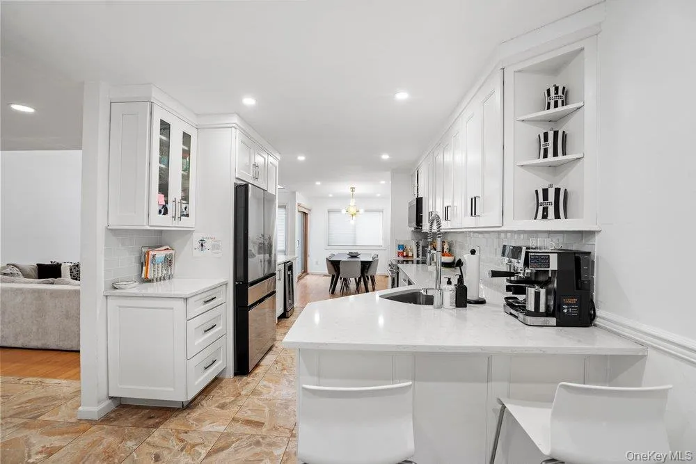 39 Chestnut Lane, Oyster Bay, NY, 4 Bedrooms Bedrooms, 8 Rooms Rooms,3 BathroomsBathrooms,Residential,For Rent,Chestnut,0,1005430 39 Chestnut Lane, Oyster Bay, NY, 4 Bedrooms Bedrooms, 8 Rooms Rooms,3 BathroomsBathrooms,Residential,For Rent,Chestnut,0,1005430