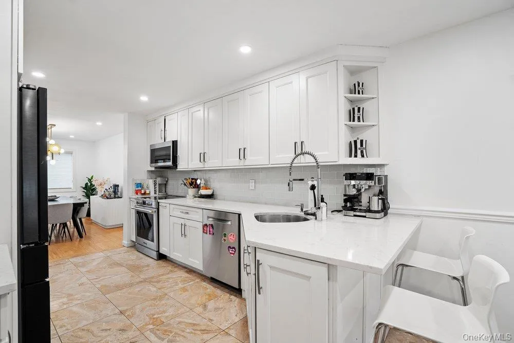 39 Chestnut Lane, Oyster Bay, NY, 4 Bedrooms Bedrooms, 8 Rooms Rooms,3 BathroomsBathrooms,Residential,For Rent,Chestnut,0,1005430 39 Chestnut Lane, Oyster Bay, NY, 4 Bedrooms Bedrooms, 8 Rooms Rooms,3 BathroomsBathrooms,Residential,For Rent,Chestnut,0,1005430
