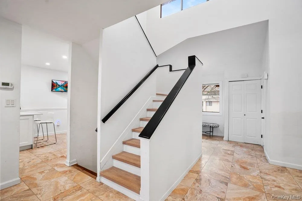 39 Chestnut Lane, Oyster Bay, NY, 4 Bedrooms Bedrooms, 8 Rooms Rooms,3 BathroomsBathrooms,Residential,For Rent,Chestnut,0,1005430 39 Chestnut Lane, Oyster Bay, NY, 4 Bedrooms Bedrooms, 8 Rooms Rooms,3 BathroomsBathrooms,Residential,For Rent,Chestnut,0,1005430