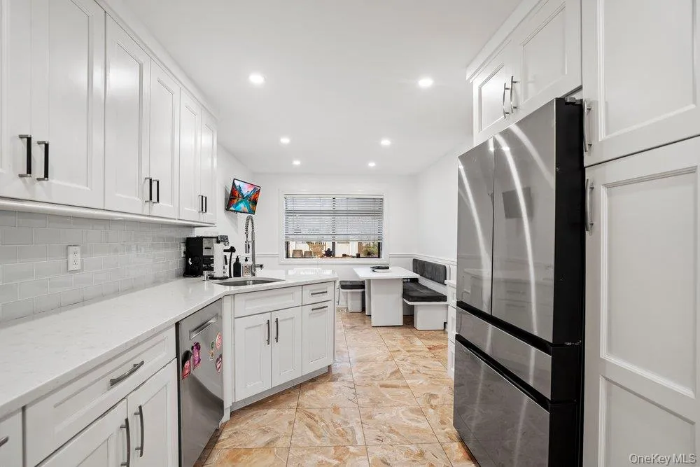 39 Chestnut Lane, Oyster Bay, NY, 4 Bedrooms Bedrooms, 8 Rooms Rooms,3 BathroomsBathrooms,Residential,For Rent,Chestnut,0,1005430 39 Chestnut Lane, Oyster Bay, NY, 4 Bedrooms Bedrooms, 8 Rooms Rooms,3 BathroomsBathrooms,Residential,For Rent,Chestnut,0,1005430