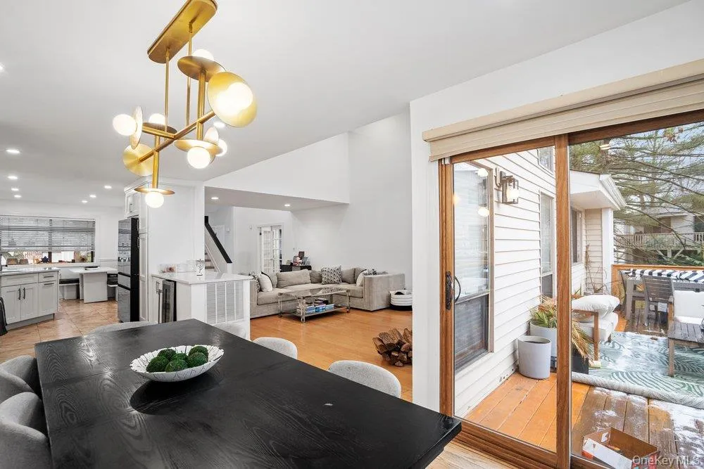 39 Chestnut Lane, Oyster Bay, NY, 4 Bedrooms Bedrooms, 8 Rooms Rooms,3 BathroomsBathrooms,Residential,For Rent,Chestnut,0,1005430 39 Chestnut Lane, Oyster Bay, NY, 4 Bedrooms Bedrooms, 8 Rooms Rooms,3 BathroomsBathrooms,Residential,For Rent,Chestnut,0,1005430