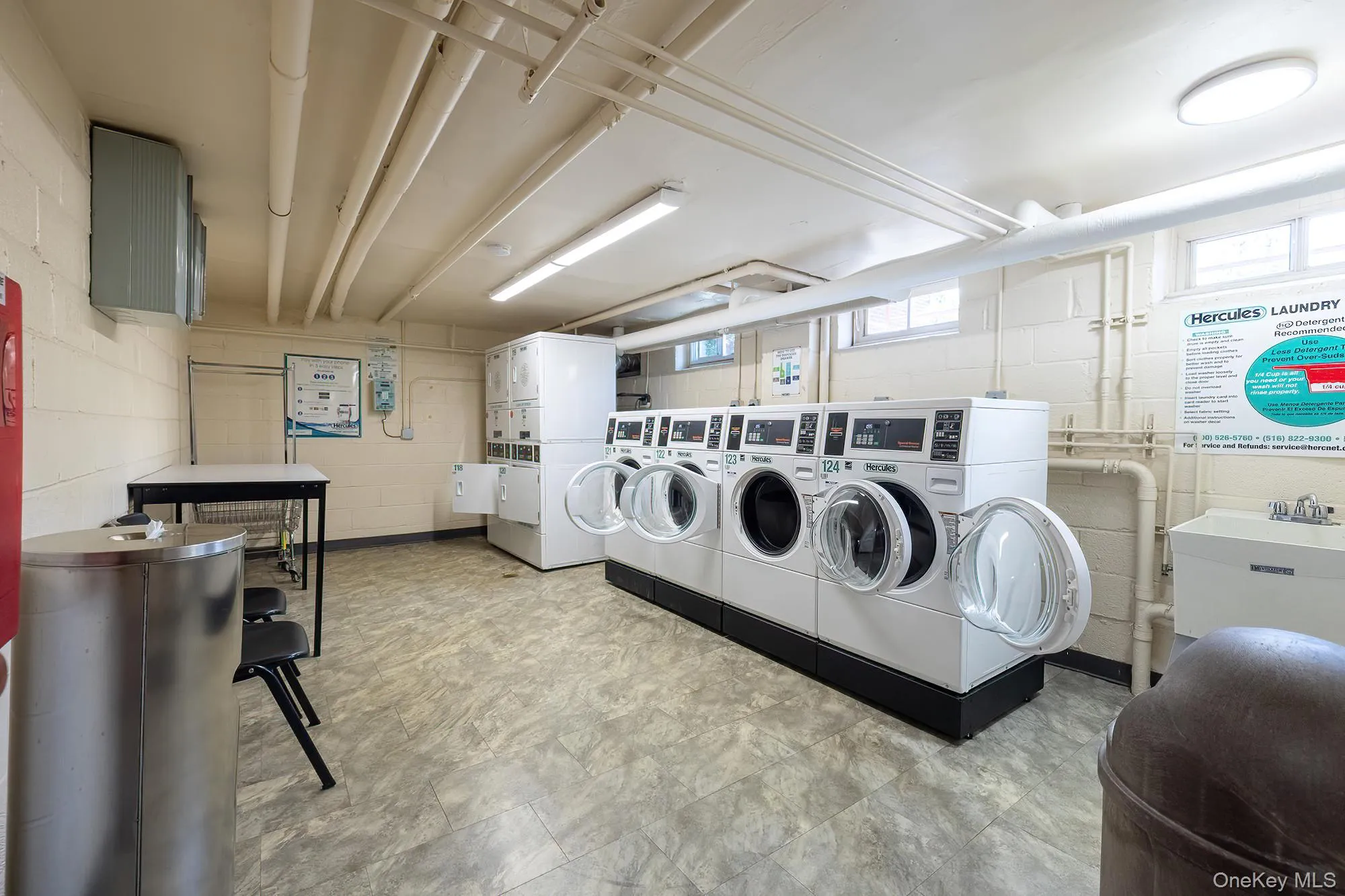 Common laundry area Common laundry area