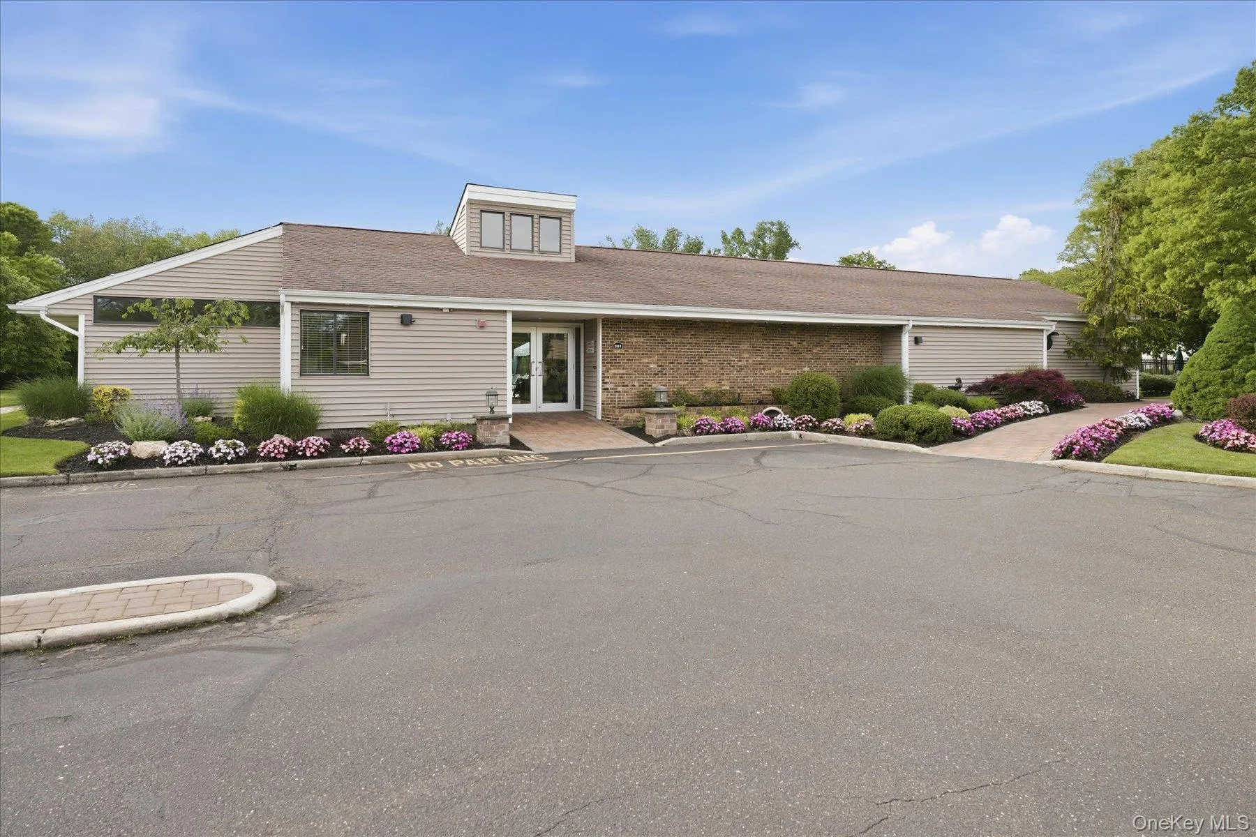 79 Pond Lane, Smithtown, NY, 2 Bedrooms Bedrooms, 5 Rooms Rooms,1 BathroomBathrooms,Residential,For Rent,Pond,0,1005438 79 Pond Lane, Smithtown, NY, 2 Bedrooms Bedrooms, 5 Rooms Rooms,1 BathroomBathrooms,Residential,For Rent,Pond,0,1005438